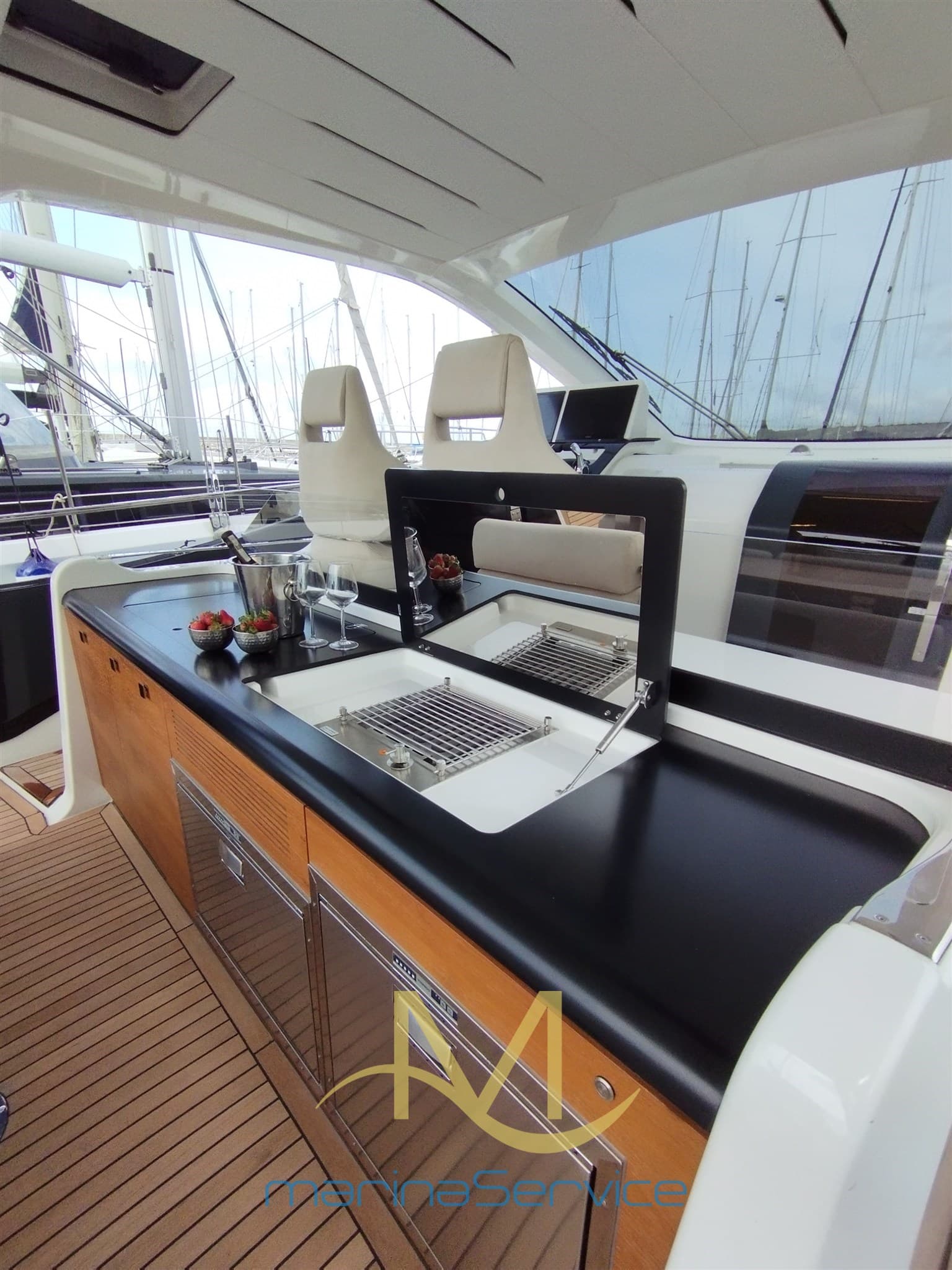 Italia Yachts IY 43 Veloce d'occasion - image hero 7