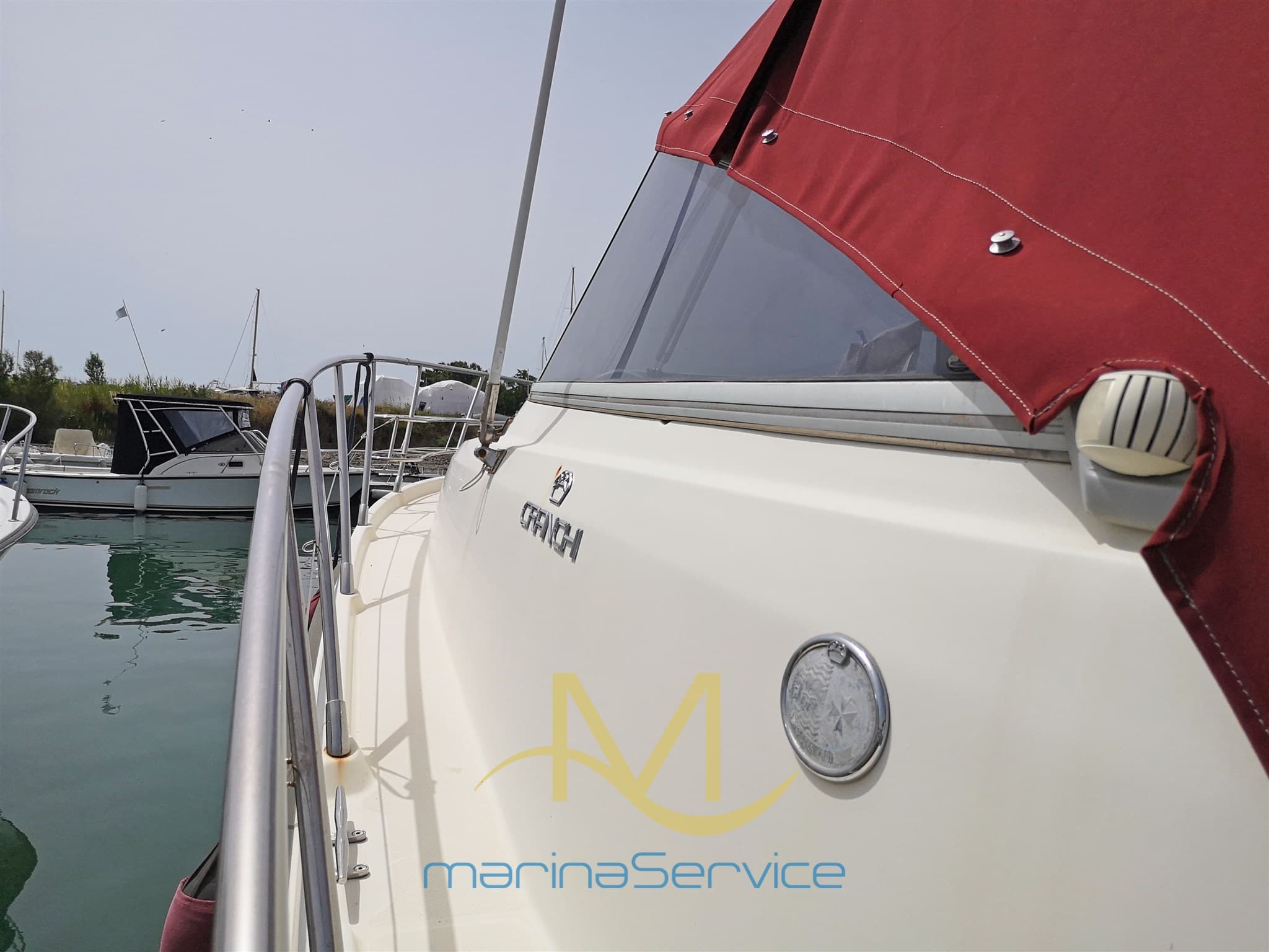 Cranchi Zaffiro 32 - Deck View Cranchi Zaffiro 32 - Deck View