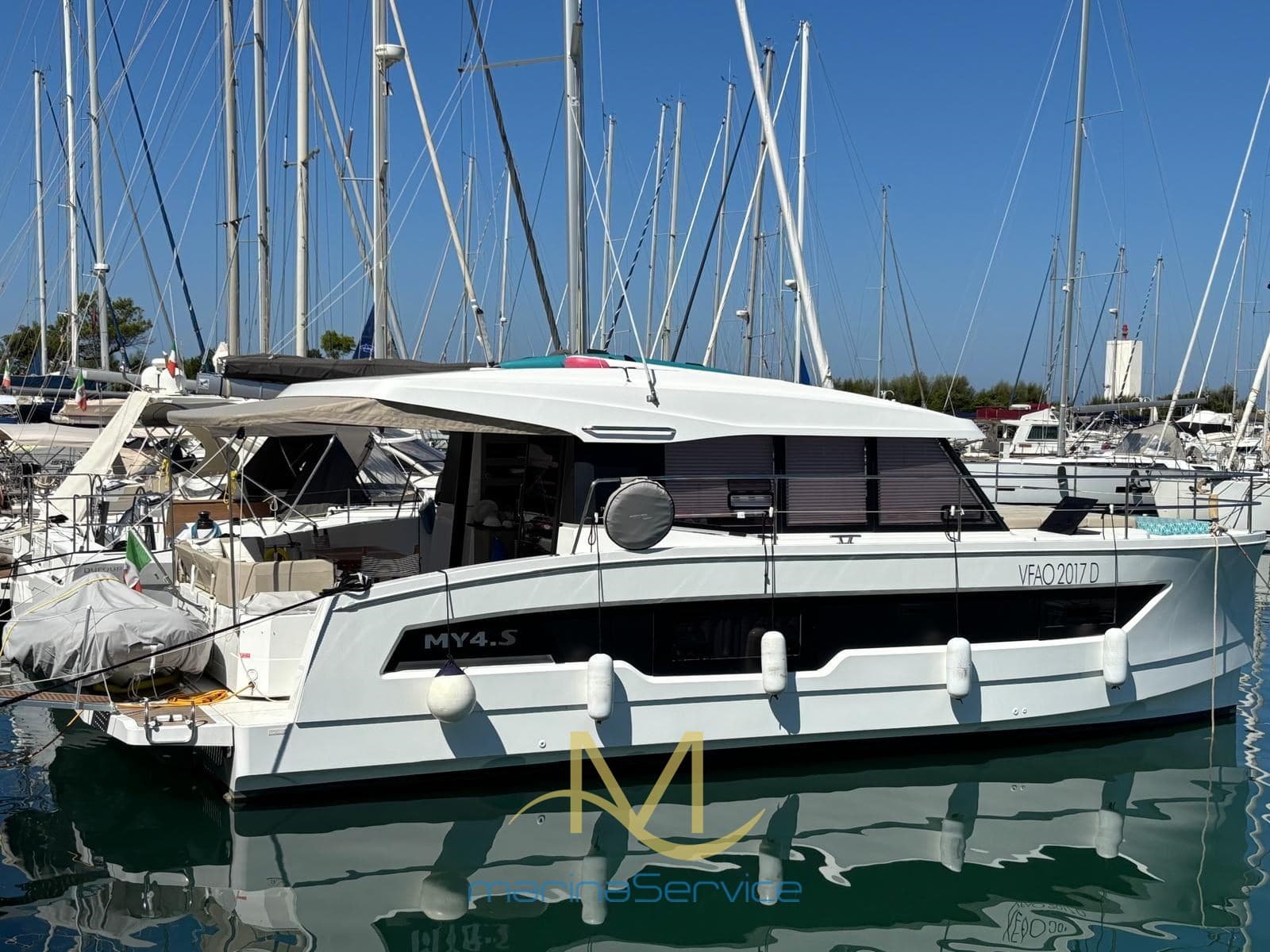 Fountaine Pajot MY 4.S gebraucht - Hauptbild 7