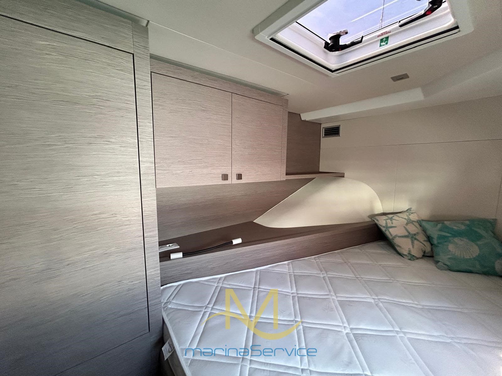 Fountaine Pajot MY 4.S gebraucht - Hauptbild 21