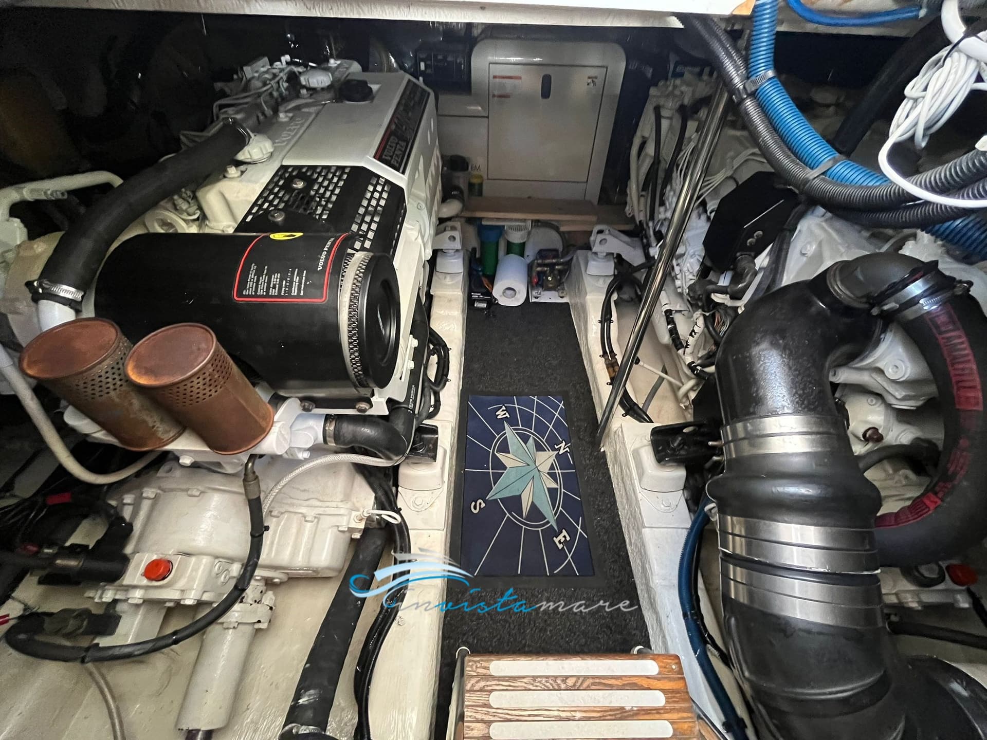 Riviera Marine 40 Flybridge usato - foto hero 23