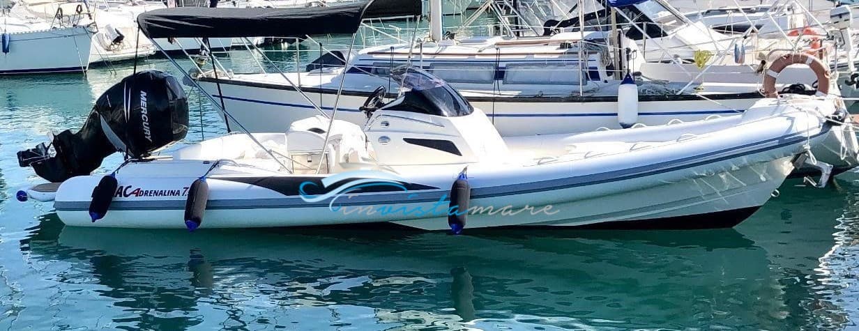 Lomac Nautica Adrenalina 7.5 - Interior View Lomac Nautica Adrenalina 7.5 - Interior View