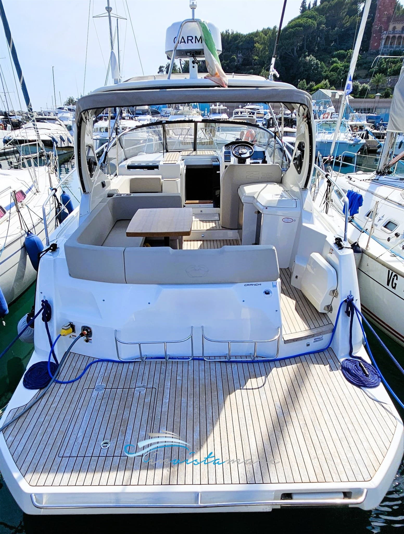 Cranchi Z 35 - Interior View Cranchi Z 35 - Interior View