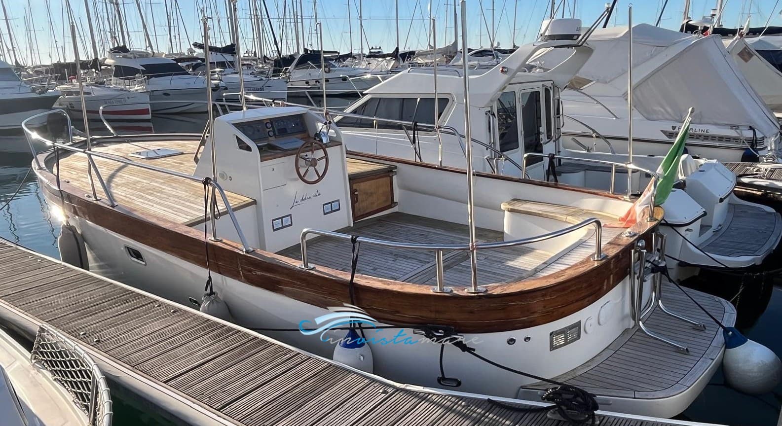 Patrone Moreno 25 Open - Main View Patrone Moreno 25 Open - Main View