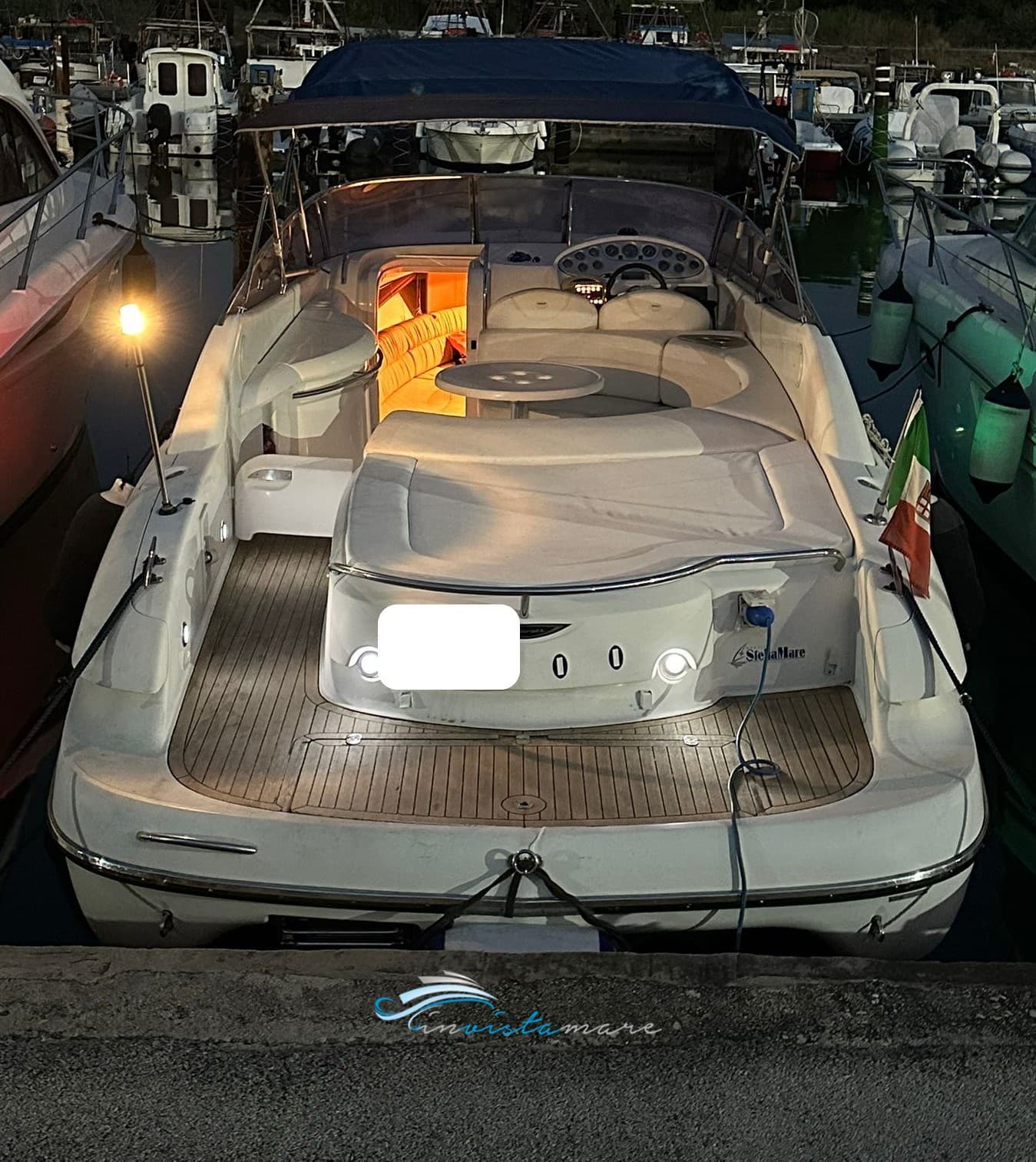 Sessa Marine Islamorada 32 - Interior View Sessa Marine Islamorada 32 - Interior View