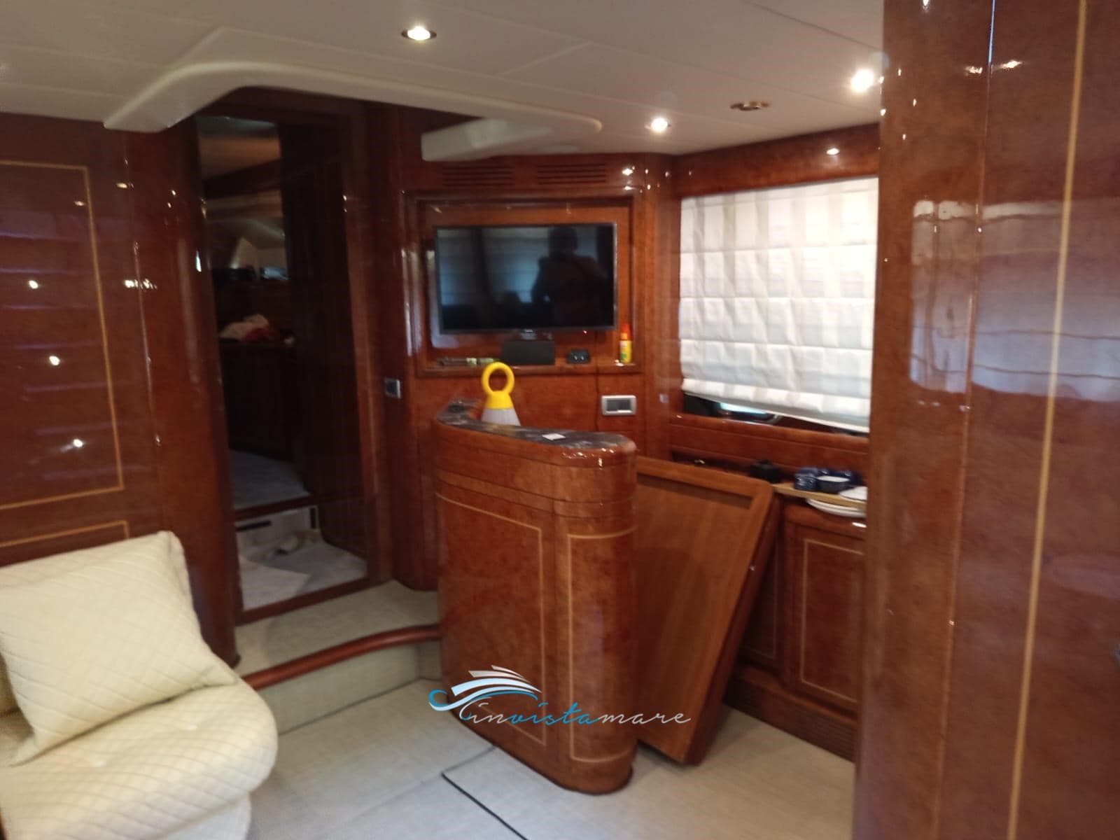 Overmarine Mangusta 72 HT d'occasion - image hero 16