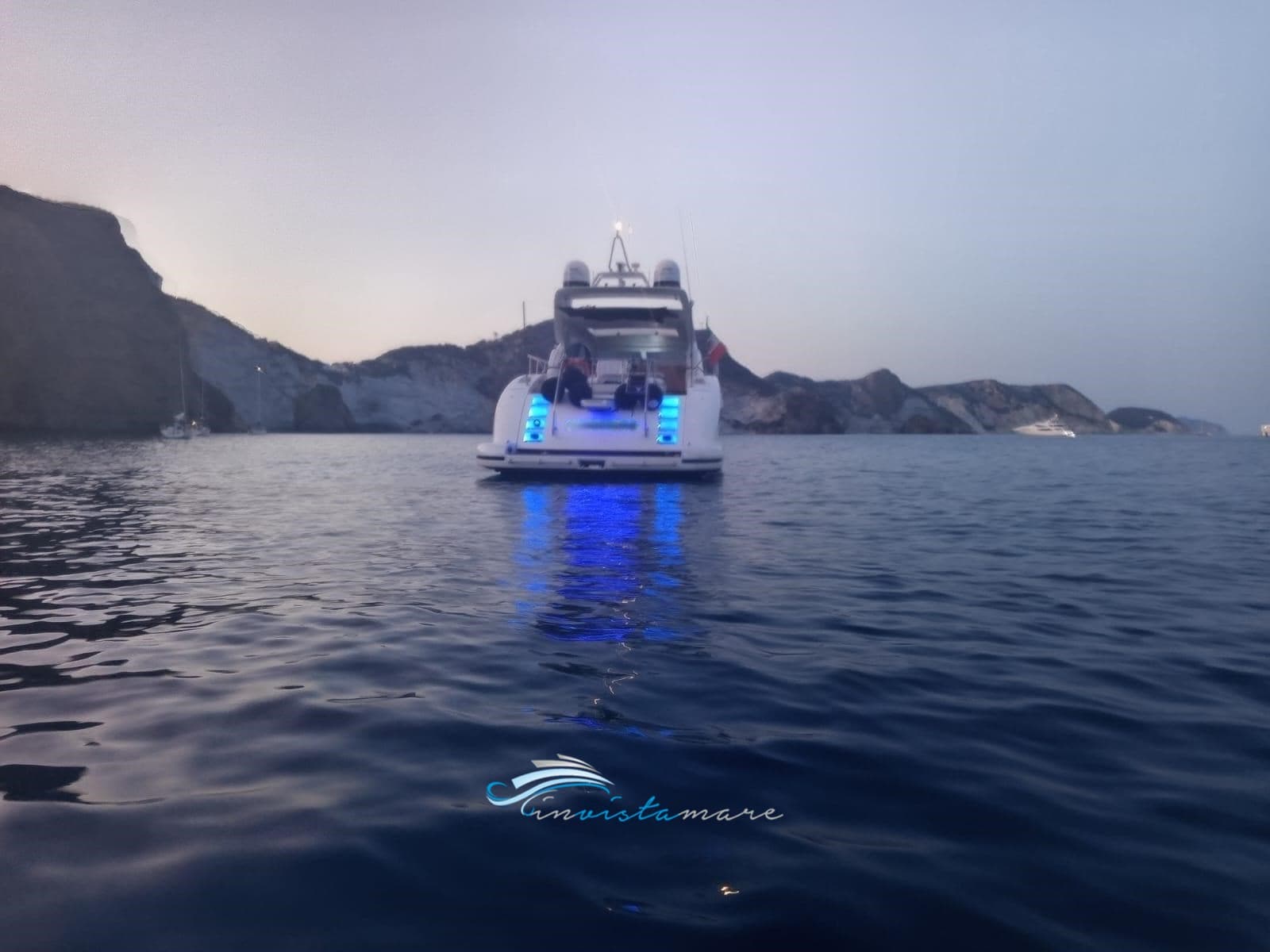 Overmarine Mangusta 72 HT d'occasion - image hero 3