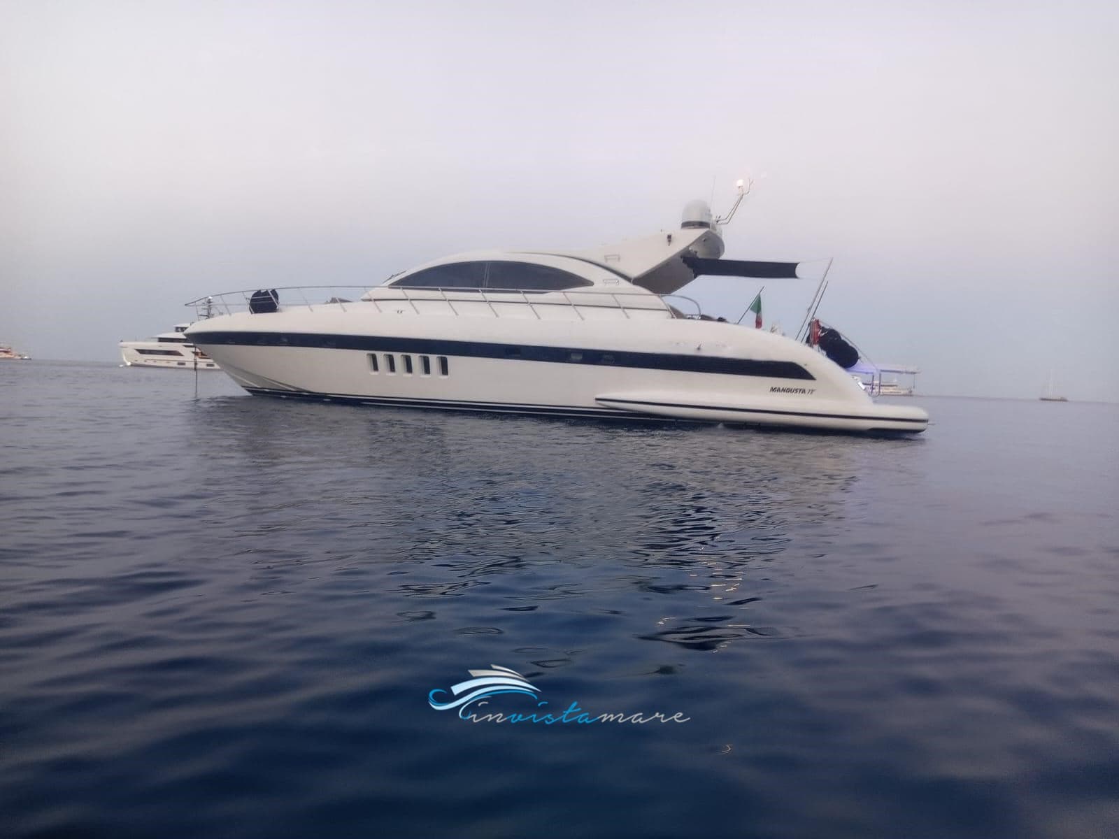 Overmarine Mangusta 72 HT d'occasion - vue principale