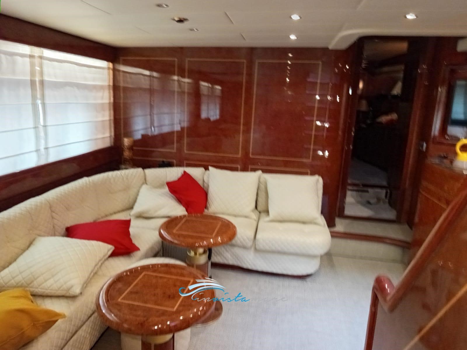 Overmarine Mangusta 72 HT d'occasion - image hero 12