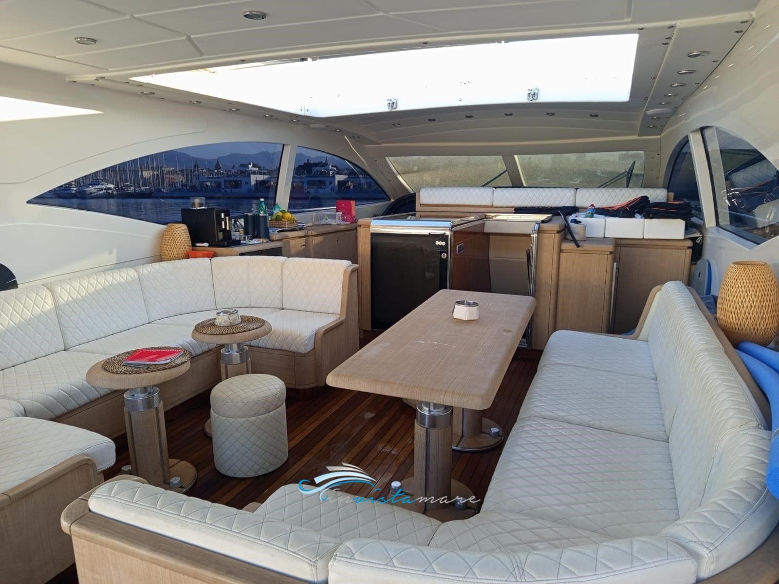 Overmarine Mangusta 72 HT d'occasion - image hero 11