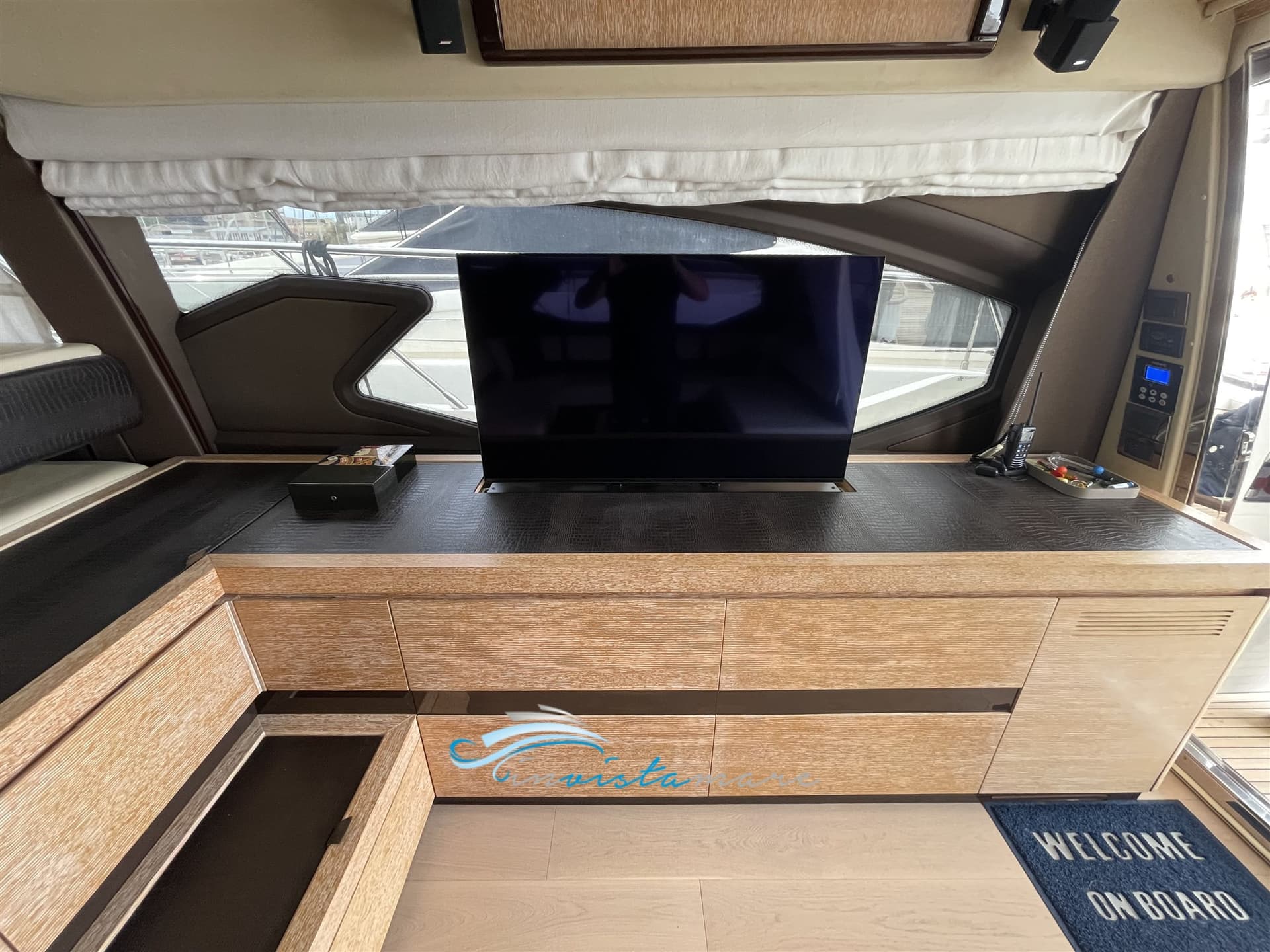 Azimut 64 Flybridge usato - foto hero 13