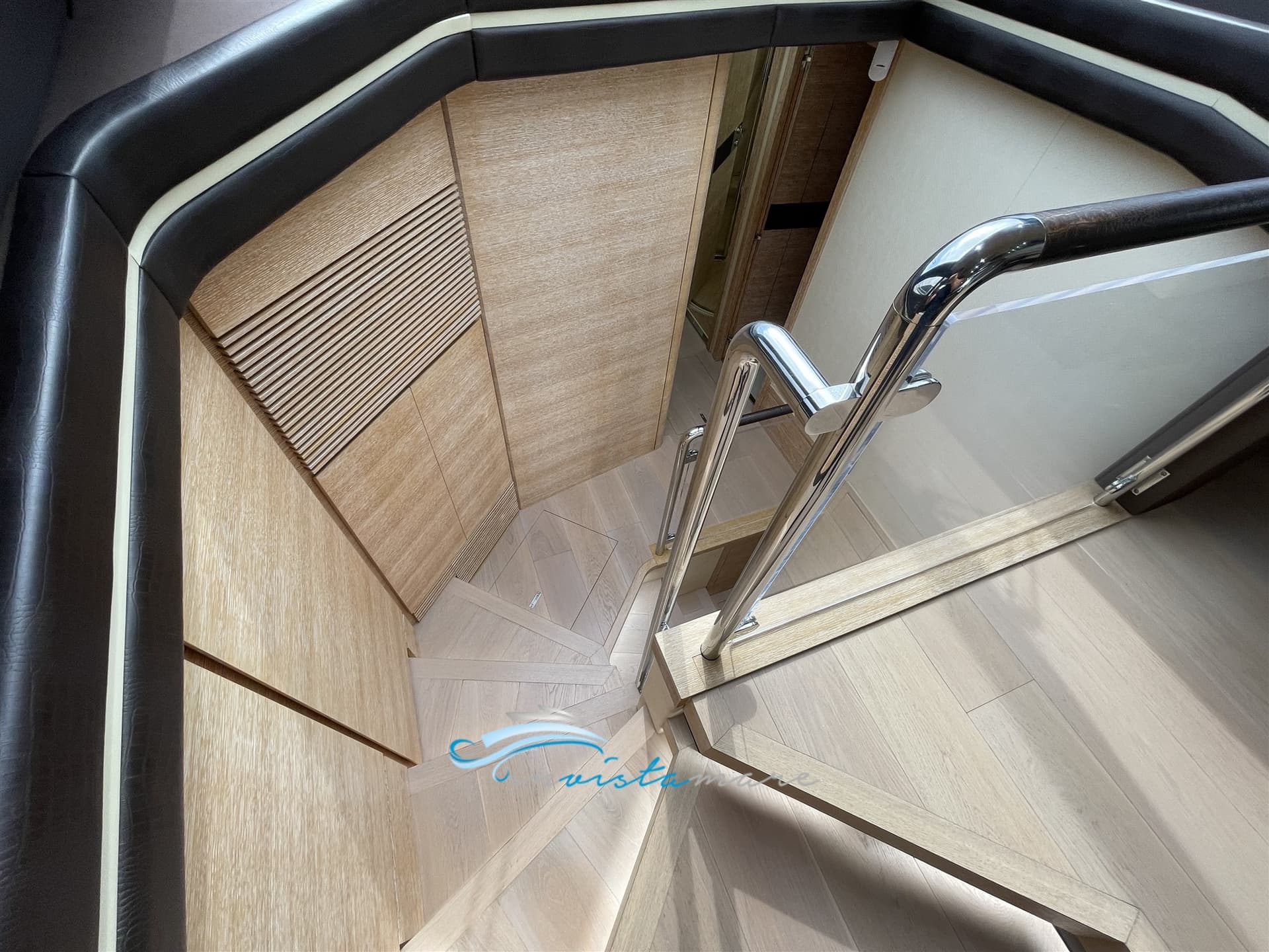 Azimut 64 Flybridge usato - foto hero 14