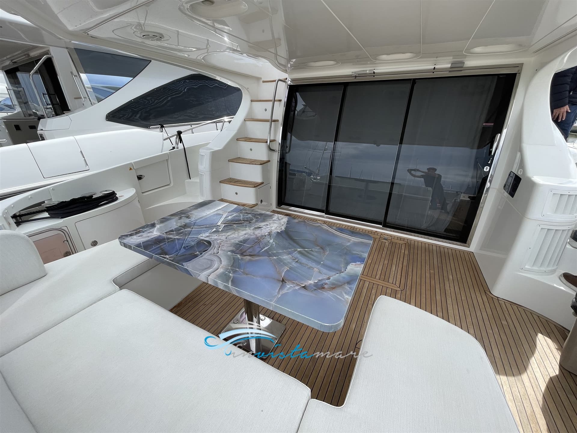 Azimut 64 Flybridge usato - dettaglio 3
