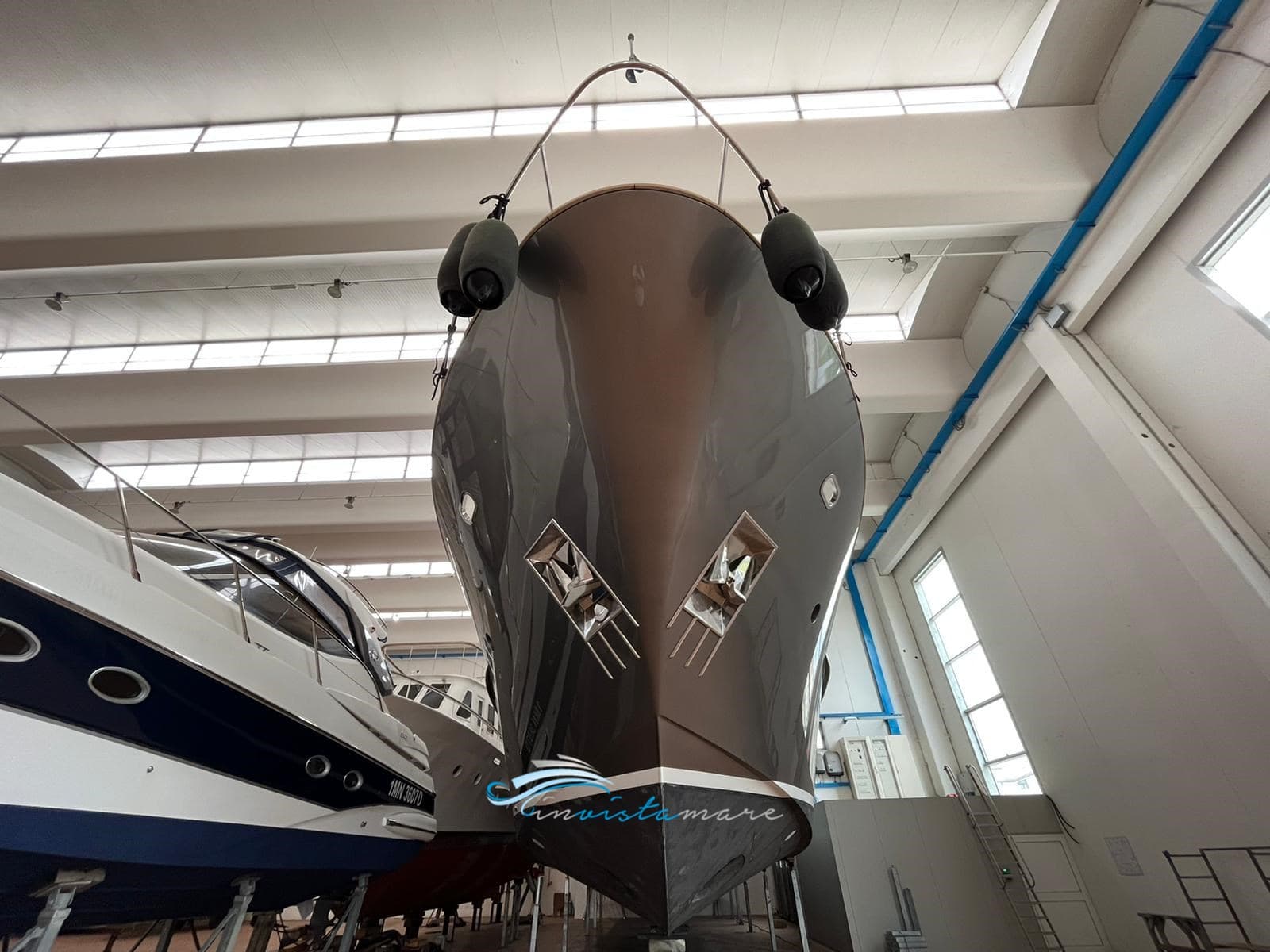 Van Der Valk 85 - Interior View Van Der Valk 85 - Interior View