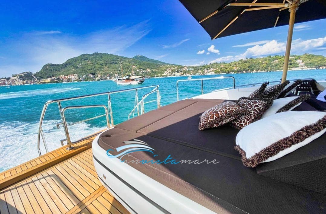 Overmarine Mangusta 92 d'occasion - image hero 12