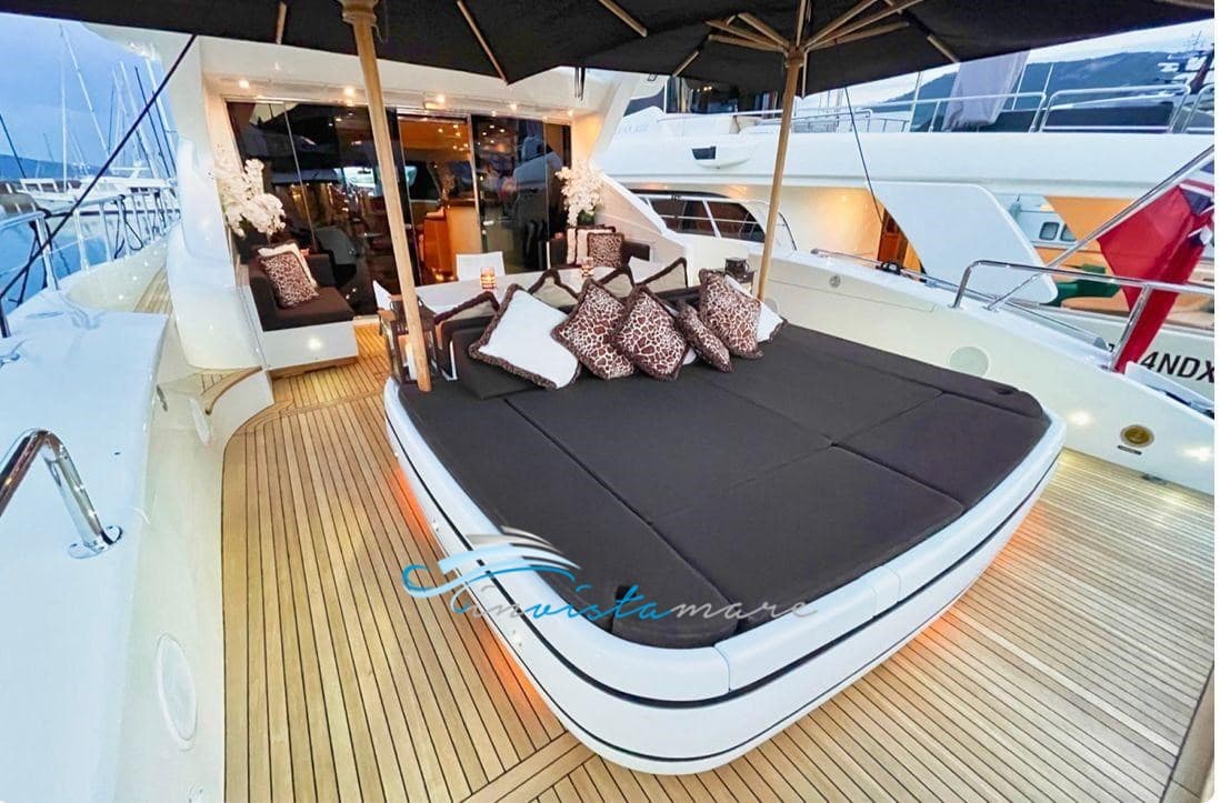 Overmarine Mangusta 92 d'occasion - image hero 11
