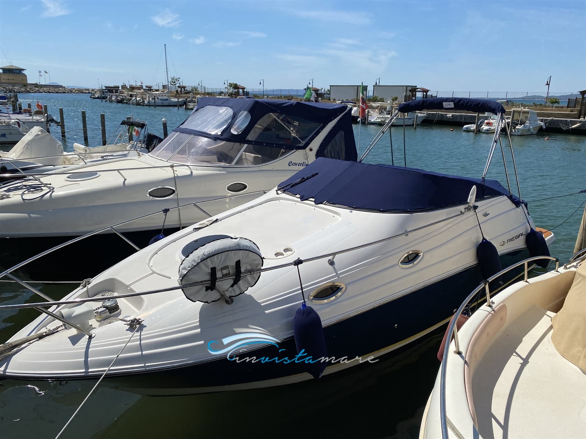 Regal Marine Regal 2665 - Detail View 1 Regal Marine Regal 2665 - Detail View 1