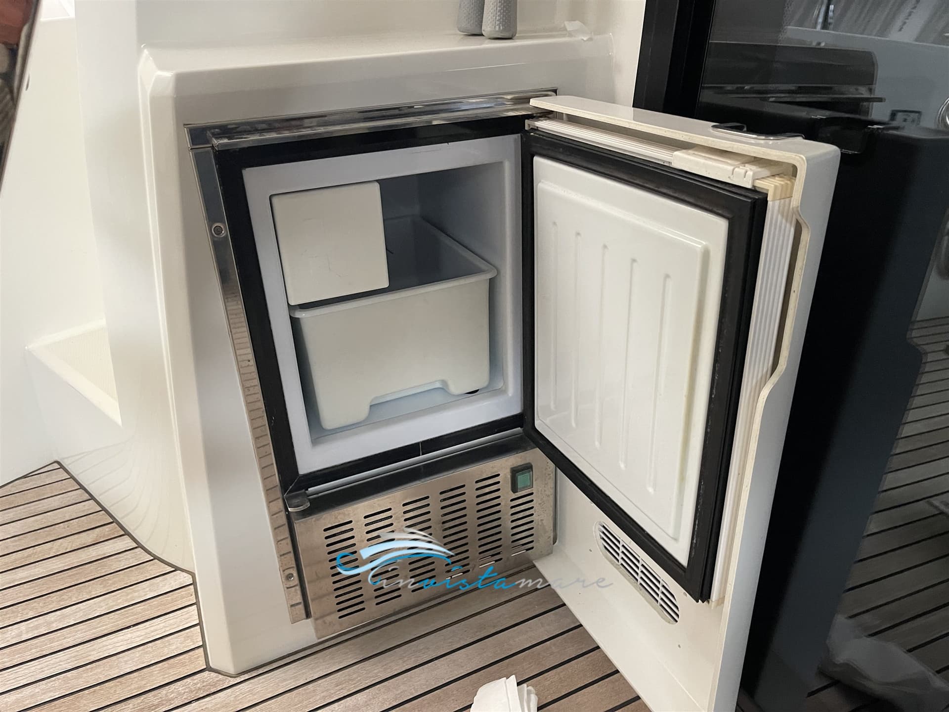 Prestige Prestige 460 Fly d'occasion - image hero 17