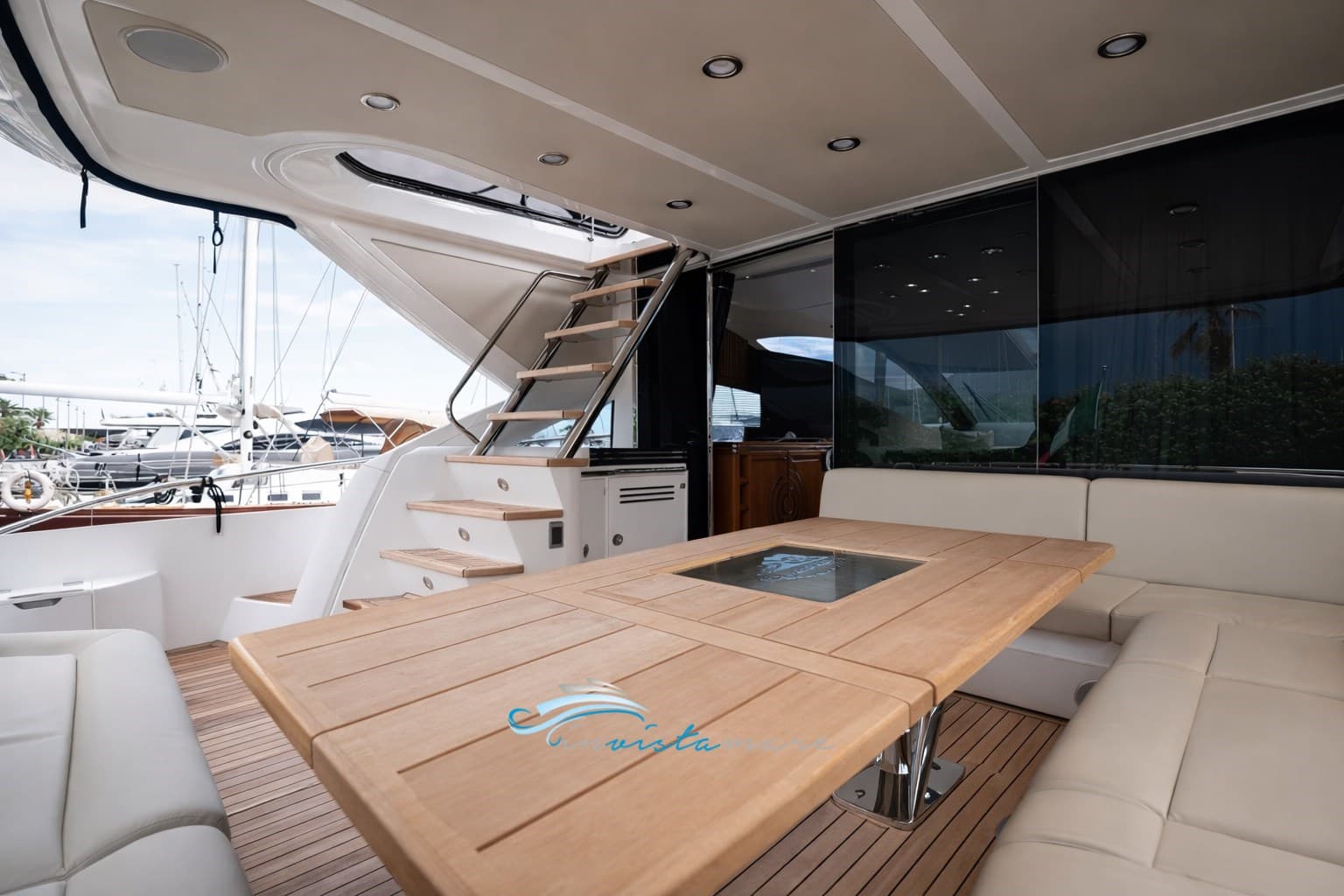 Sunseeker 68 Sport Yacht - Detail View 1 Sunseeker 68 Sport Yacht - Detail View 1