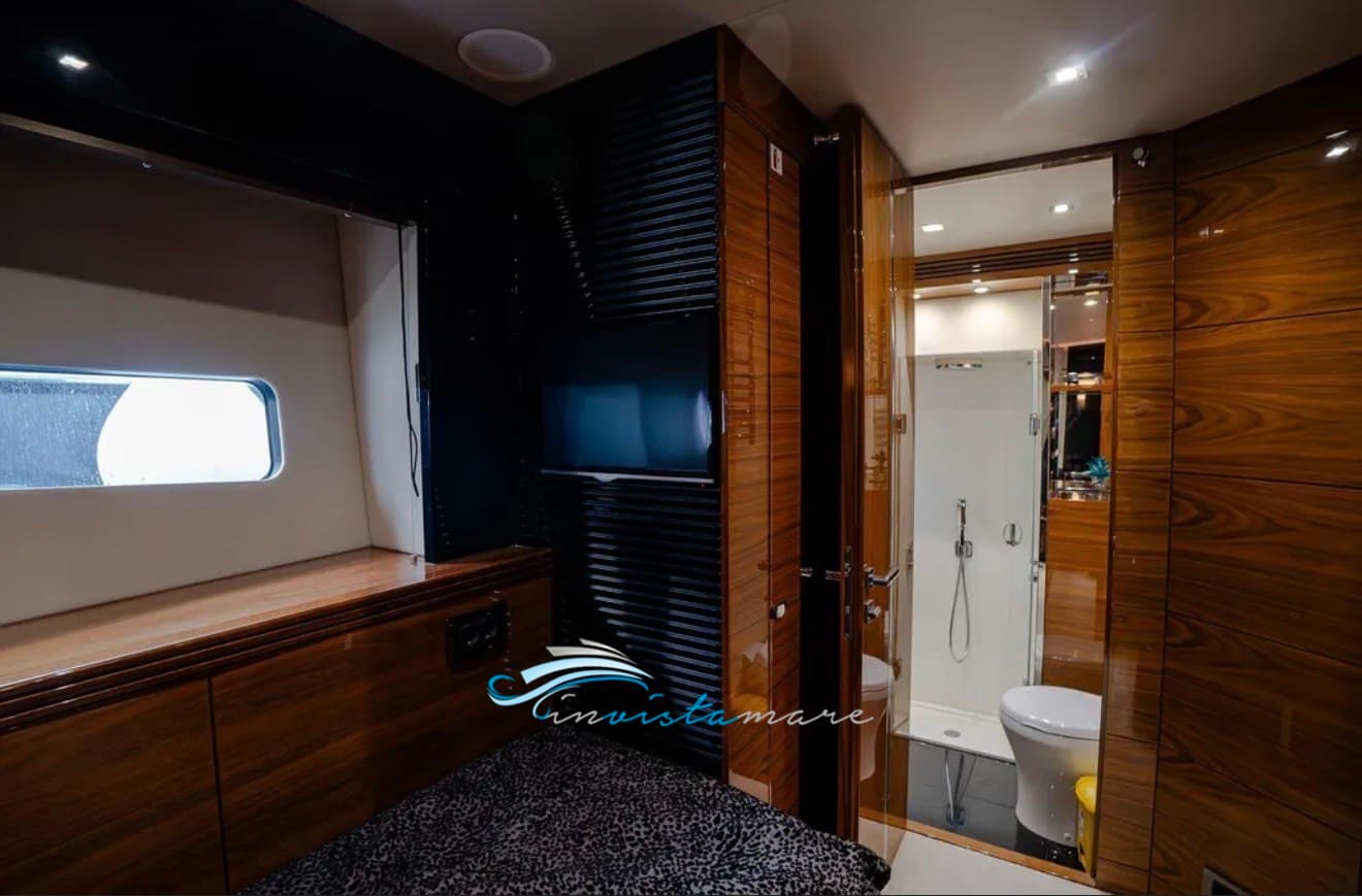 Sunseeker 68 SPORT YACHT used - hero image 17