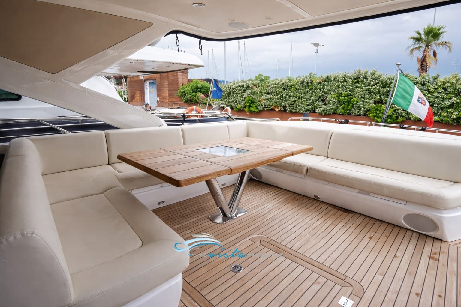 Sunseeker 68 Sport Yacht - Deck View Sunseeker 68 Sport Yacht - Deck View
