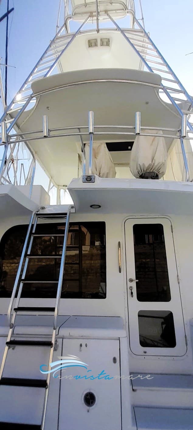 Hatteras 60' Convertible - Interior View Hatteras 60' Convertible - Interior View