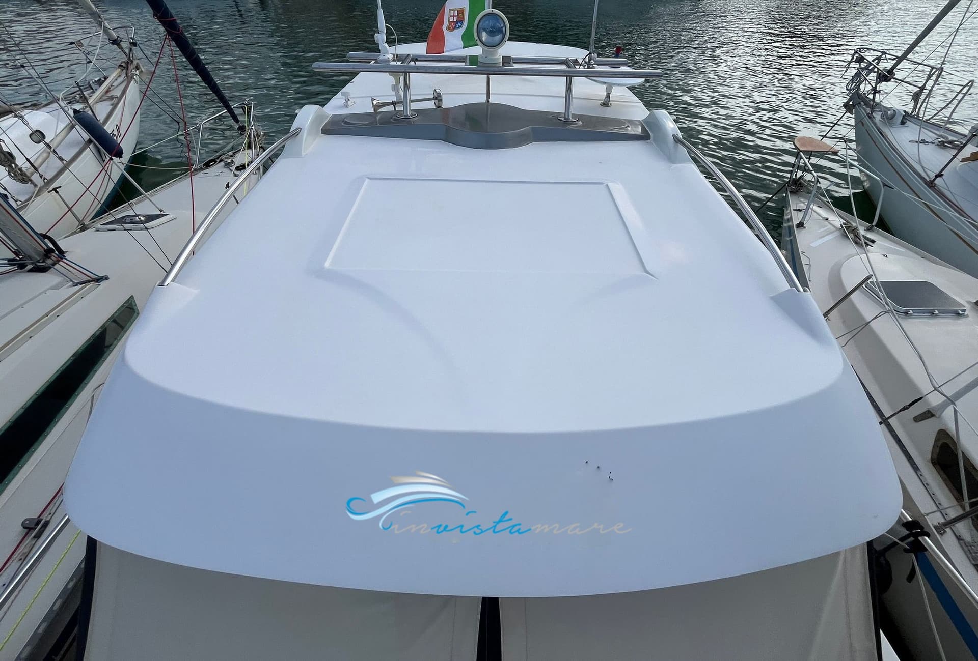 SanRemo 930 Fisher De Luxe - Deck View SanRemo 930 Fisher De Luxe - Deck View