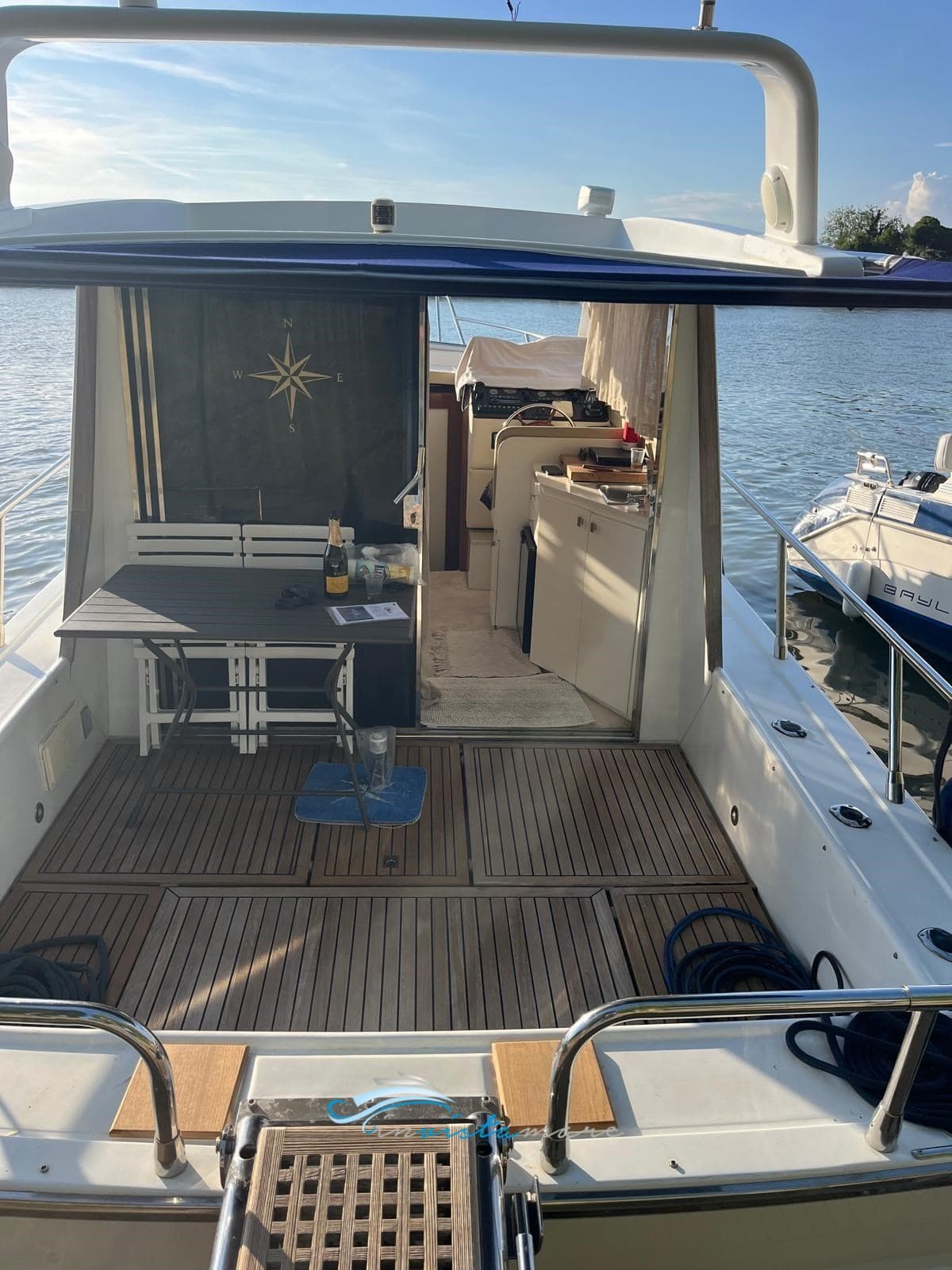 Dellapasqua Dc 9 Cabin - Deck View Dellapasqua Dc 9 Cabin - Deck View