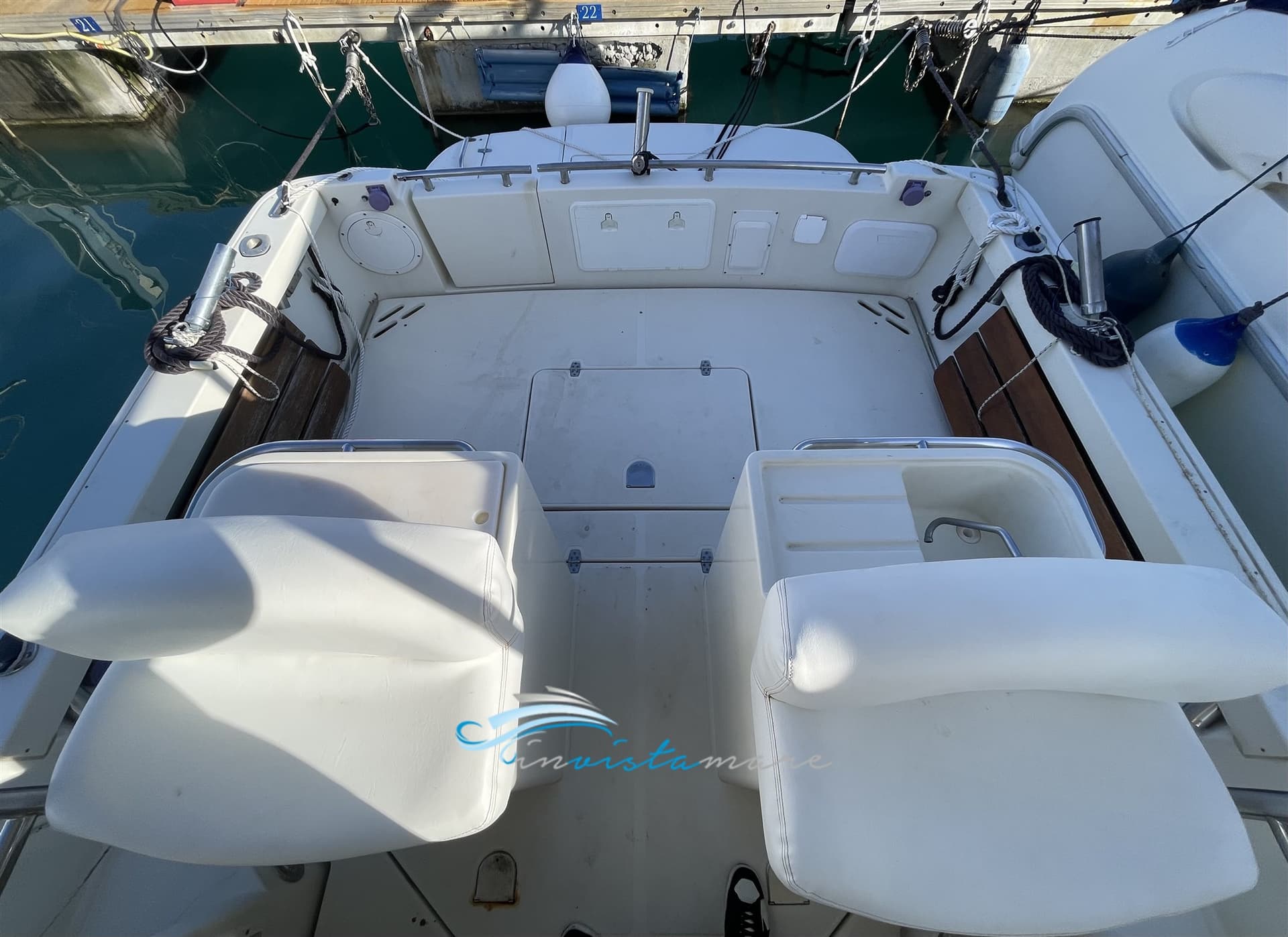 Zeta Group F 300 Bluetime - Deck View Zeta Group F 300 Bluetime - Deck View