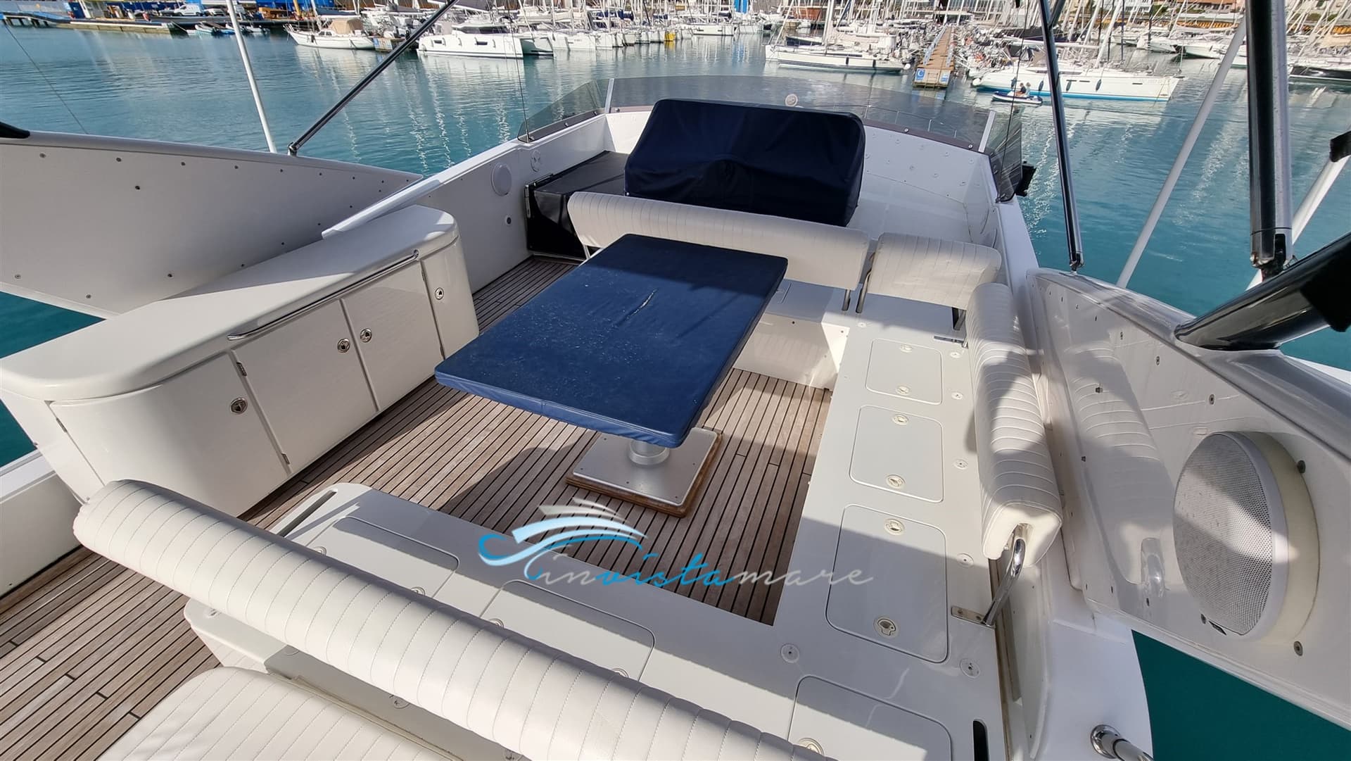 Guy Couach Guy Couach 22 - Deck View Guy Couach Guy Couach 22 - Deck View