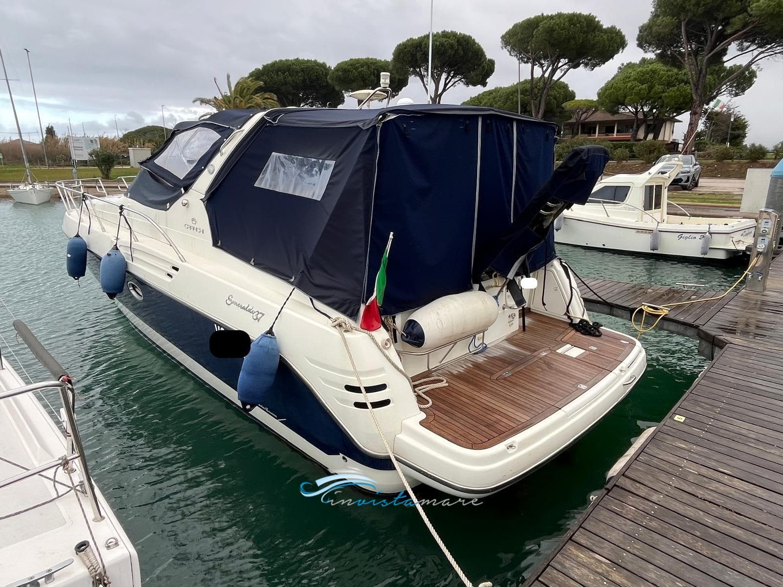 Cranchi Smeraldo 37 - Deck View Cranchi Smeraldo 37 - Deck View