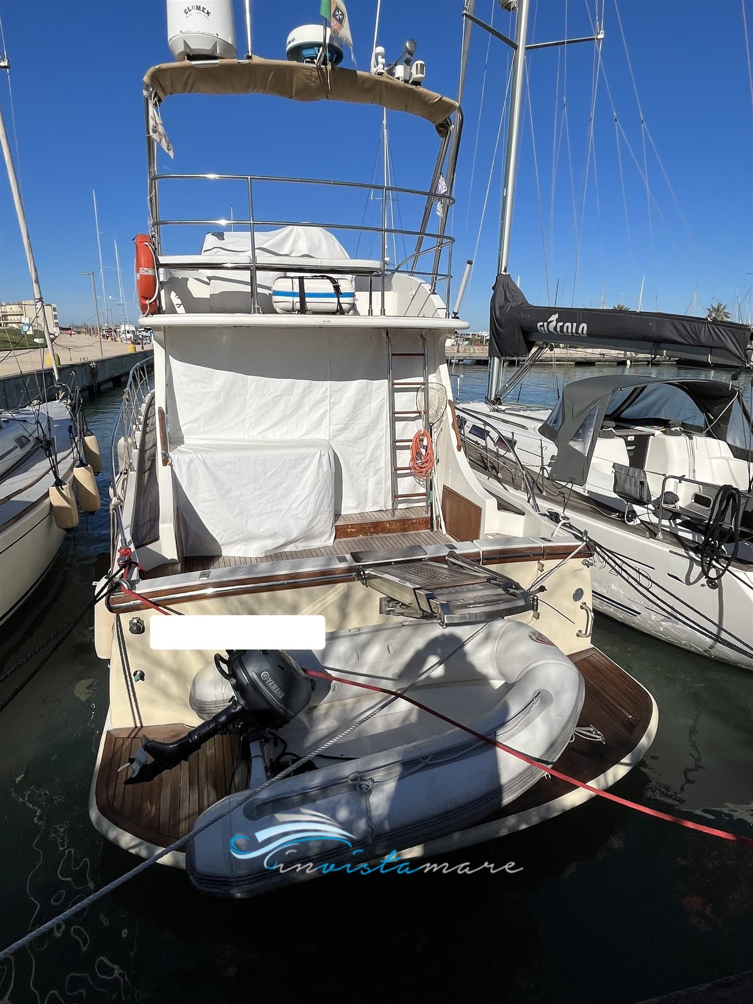 Cantieri Estensi 440 Goldstar Fly - Detail View 1 Cantieri Estensi 440 Goldstar Fly - Detail View 1