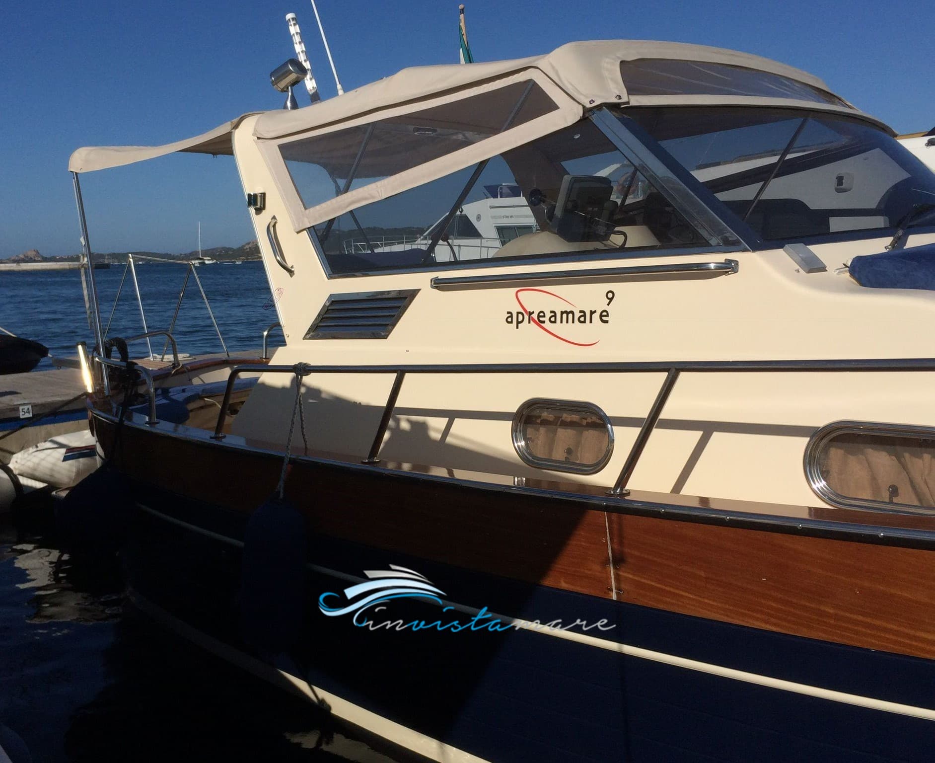 Apreamare Smeraldo 9 Semi Cabinato - Deck View Apreamare Smeraldo 9 Semi Cabinato - Deck View
