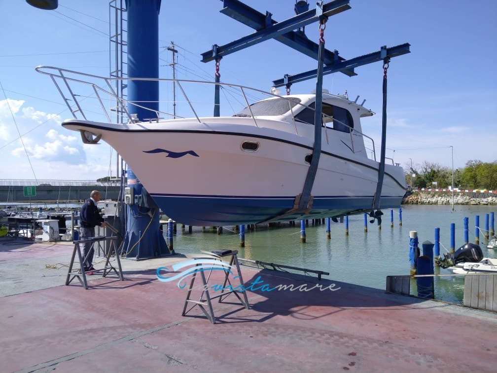 Intermare Intermare 30 Cruiser - Interior View Intermare Intermare 30 Cruiser - Interior View