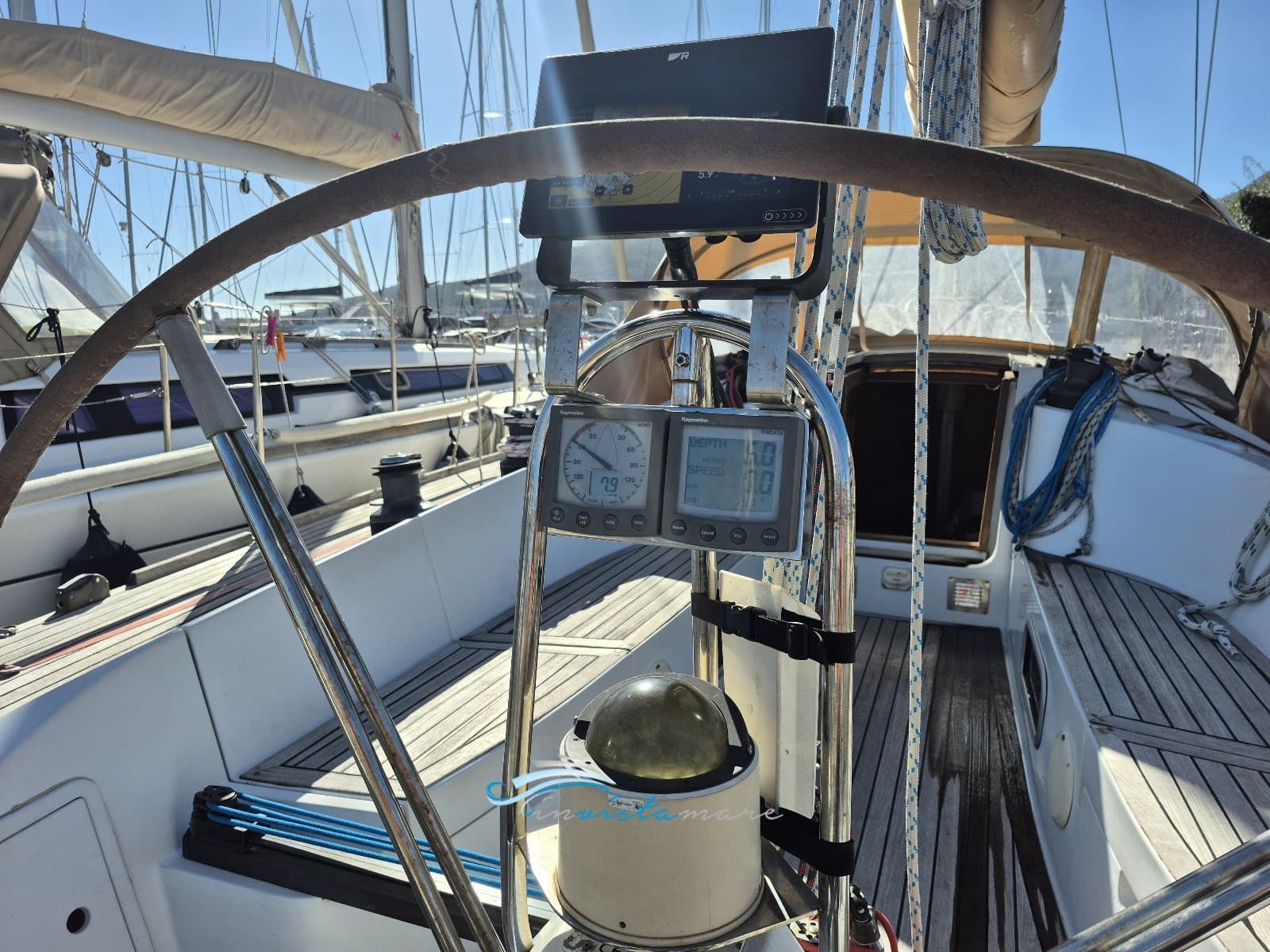 Comar Comet 41 S - Deck View Comar Comet 41 S - Deck View