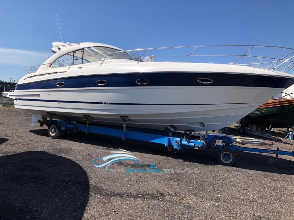 Bavaria Bmb 38 Ht - Deck View Bavaria Bmb 38 Ht - Deck View