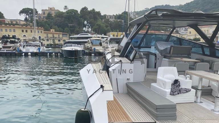 Evo Yachts 43 - Deck View Evo Yachts 43 - Deck View