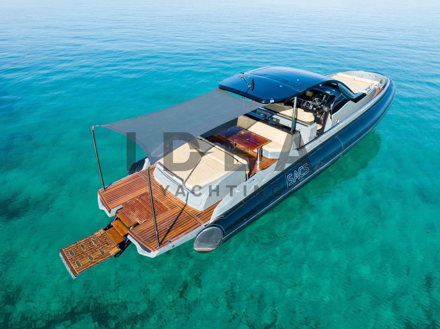 SACS Rebel 47 - Interior View SACS Rebel 47 - Interior View