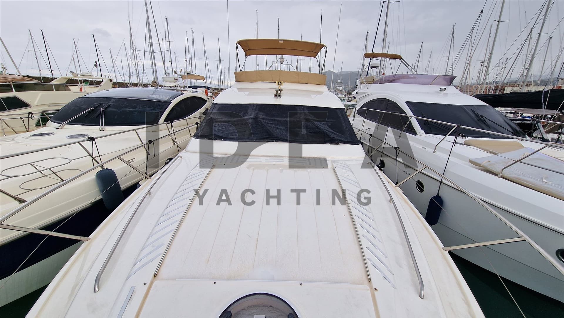 Princess Yachts 56 Fly gebraucht - Hauptbild 21