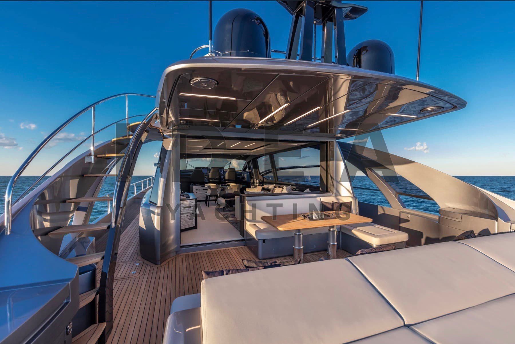 Pershing Pershing 8x - Detail View 1 Pershing Pershing 8x - Detail View 1