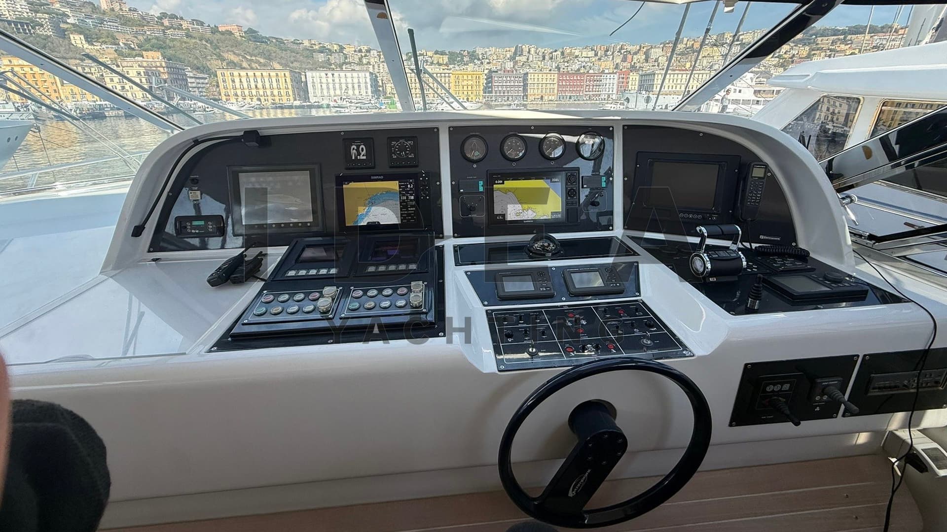 Overmarine Mangusta 80 Open d'occasion - image hero 17