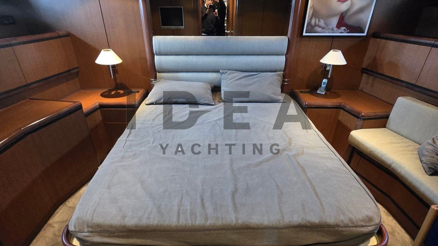 Overmarine Mangusta 80 Open d'occasion - image hero 19