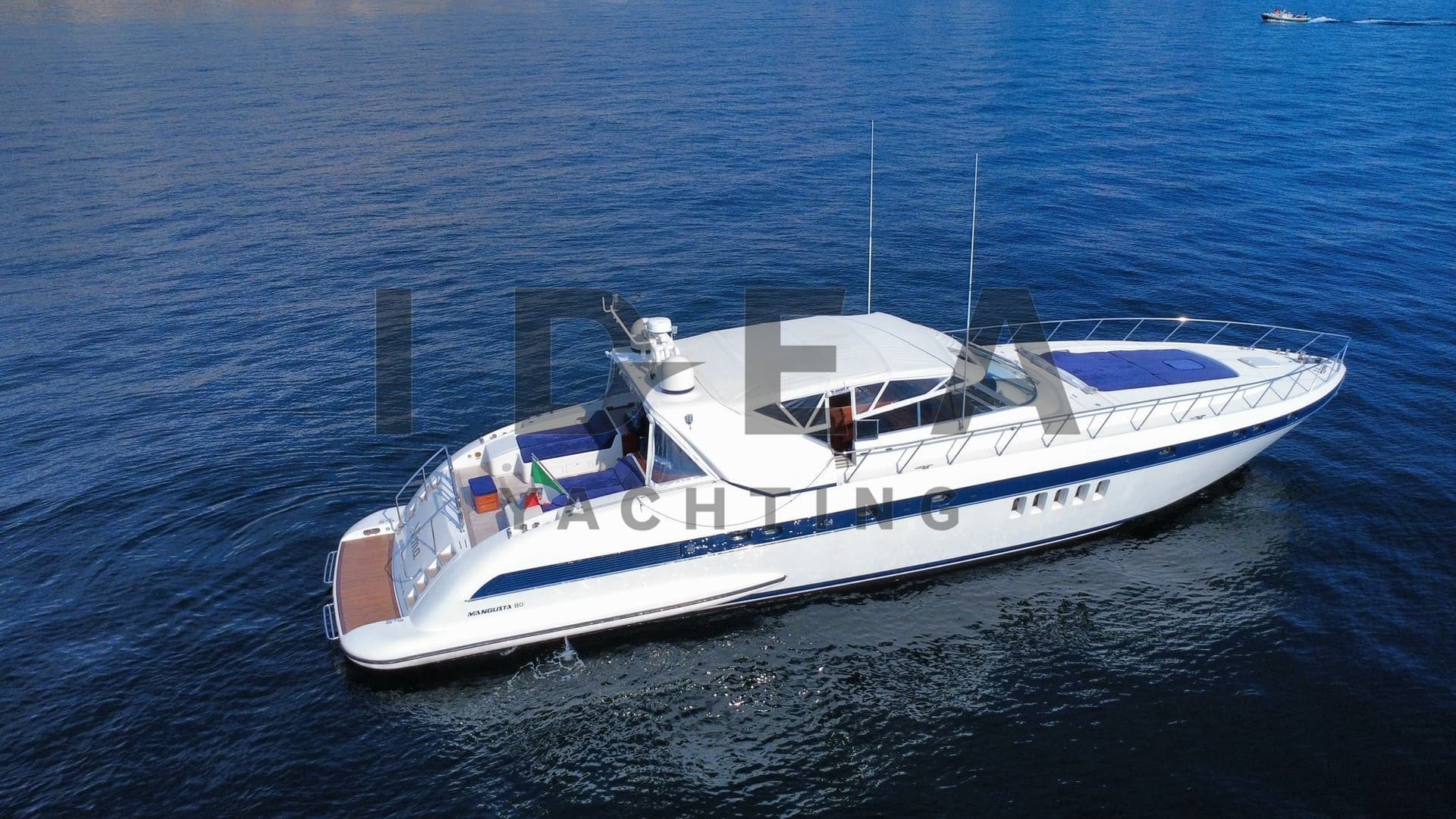 Overmarine Mangusta 80 Open d'occasion - vue principale