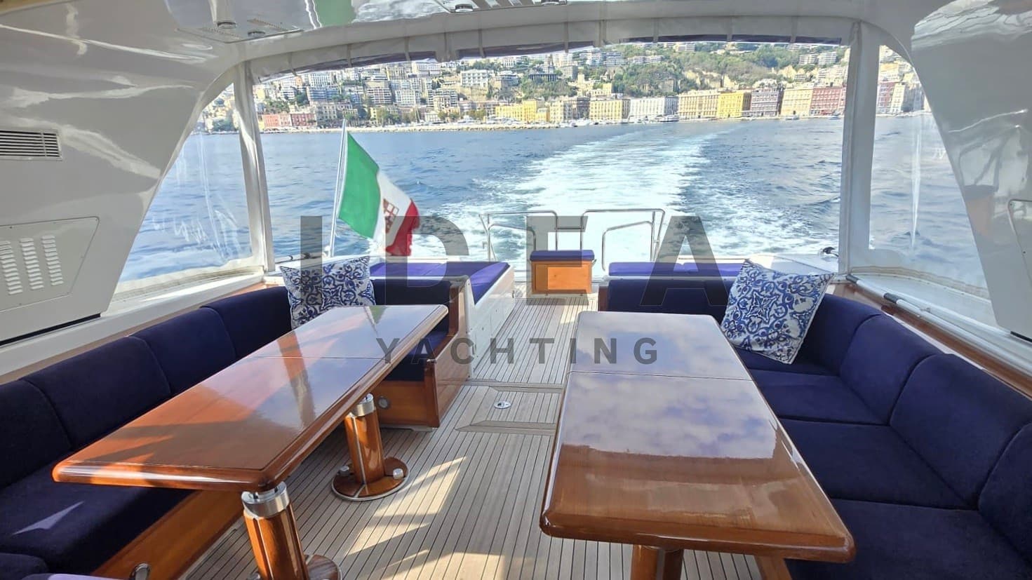 Overmarine Mangusta 80 Open d'occasion - image hero 11