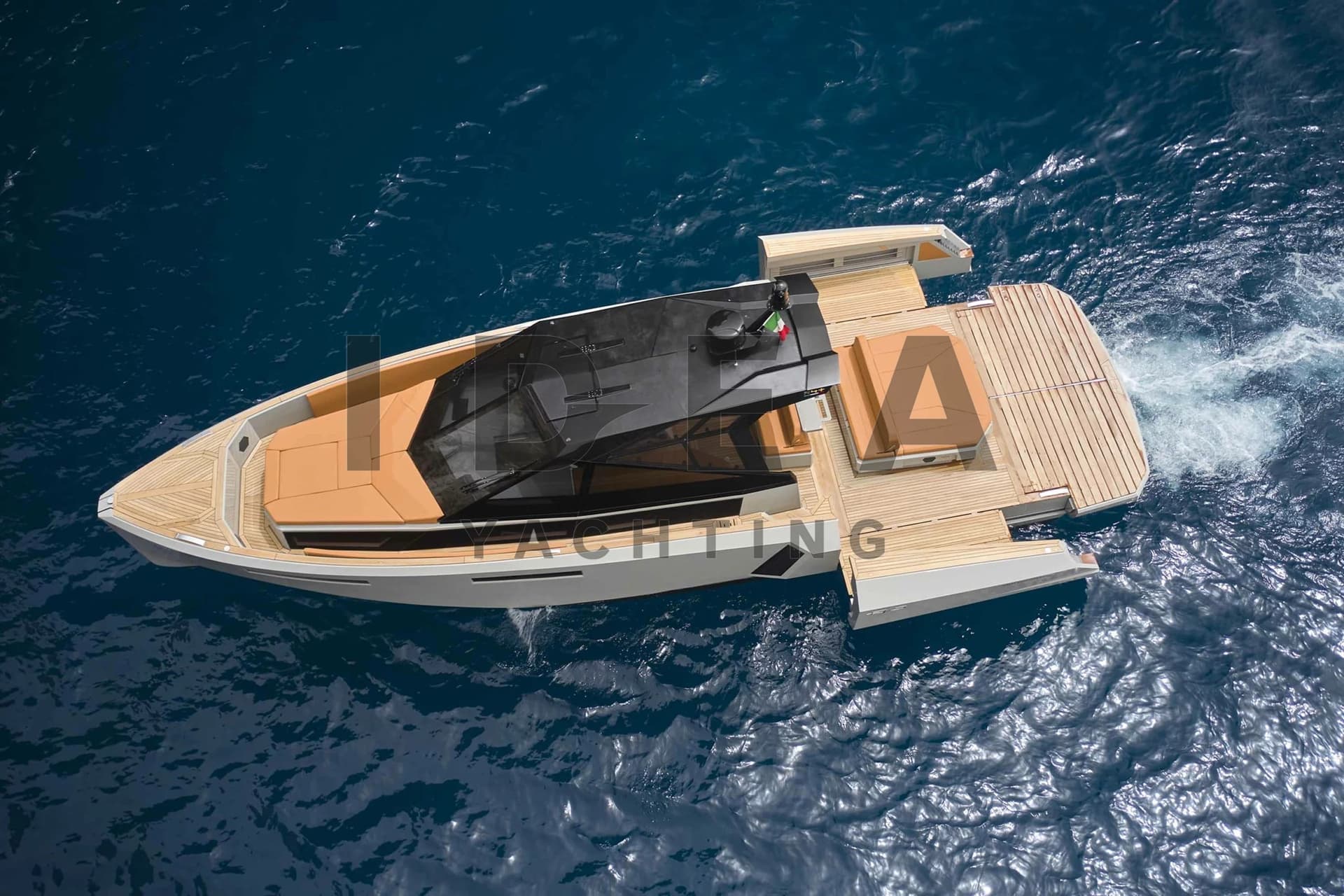 Evo Yachts R4 - Deck View Evo Yachts R4 - Deck View