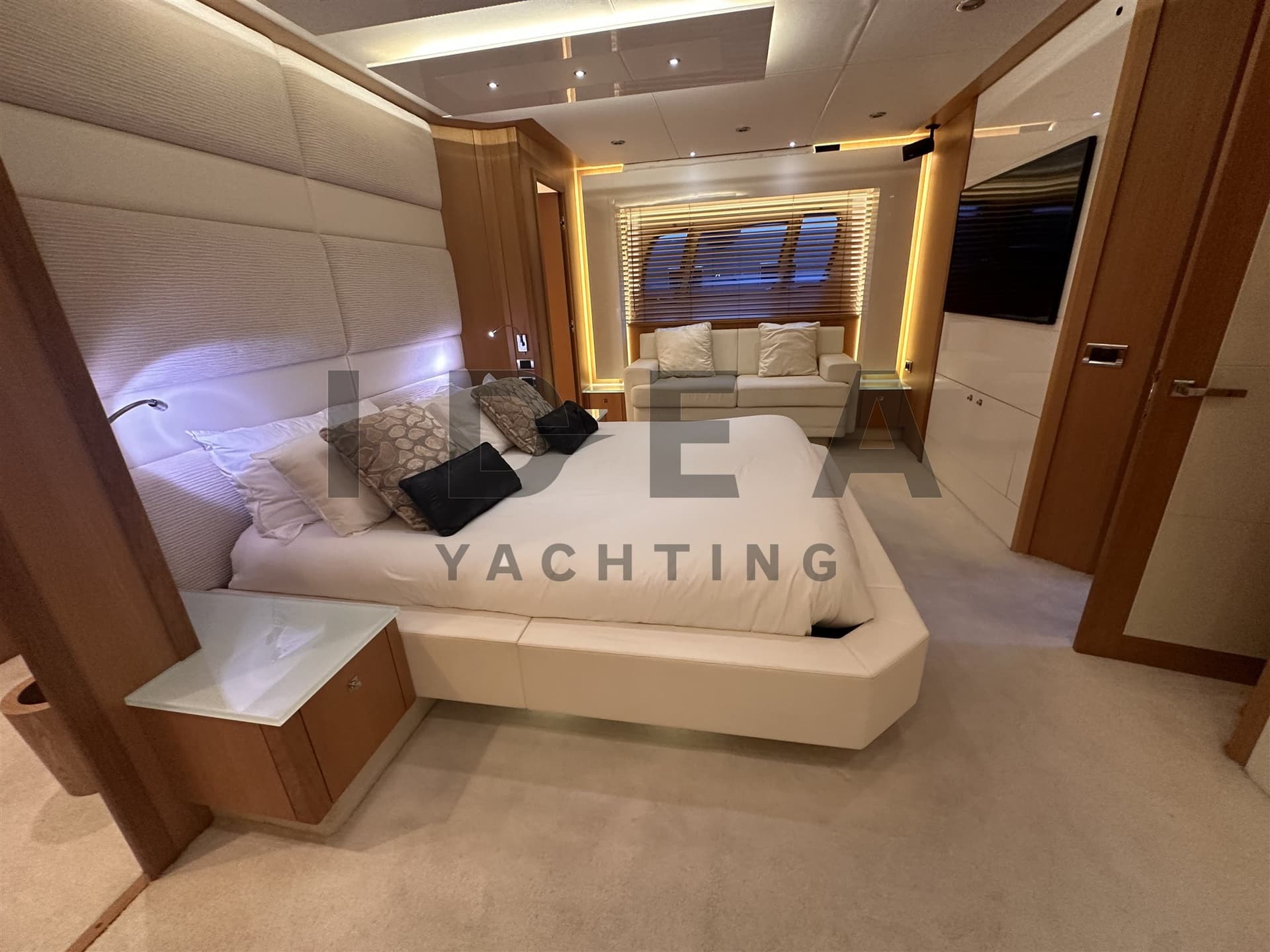 Sunseeker Predator 84 used - hero image 13