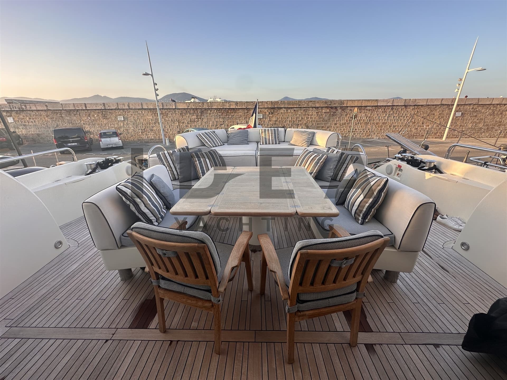 Sunseeker Predator 84 - Deck View Sunseeker Predator 84 - Deck View