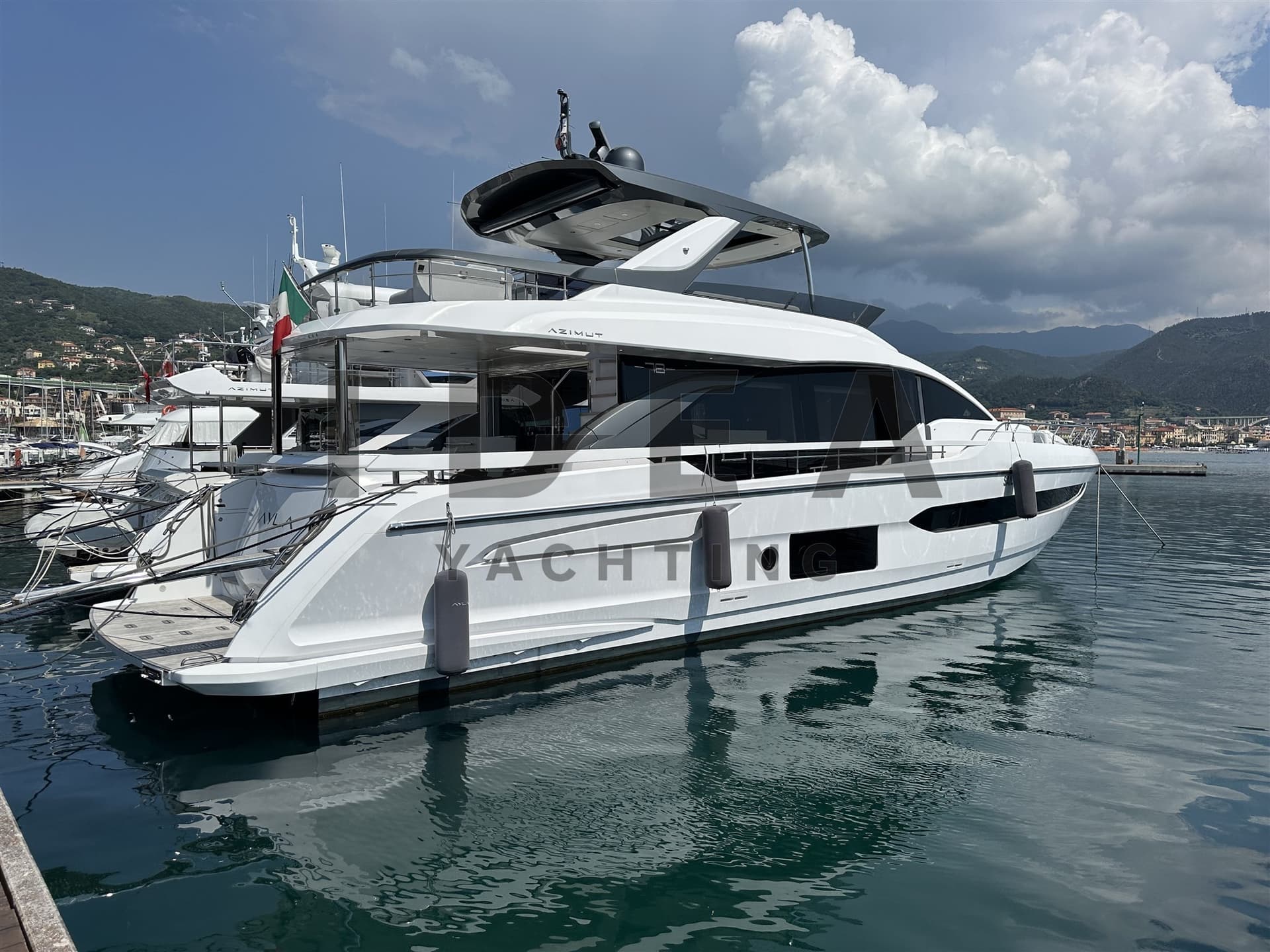 Azimut 78 Flybridge - Main View Azimut 78 Flybridge - Main View
