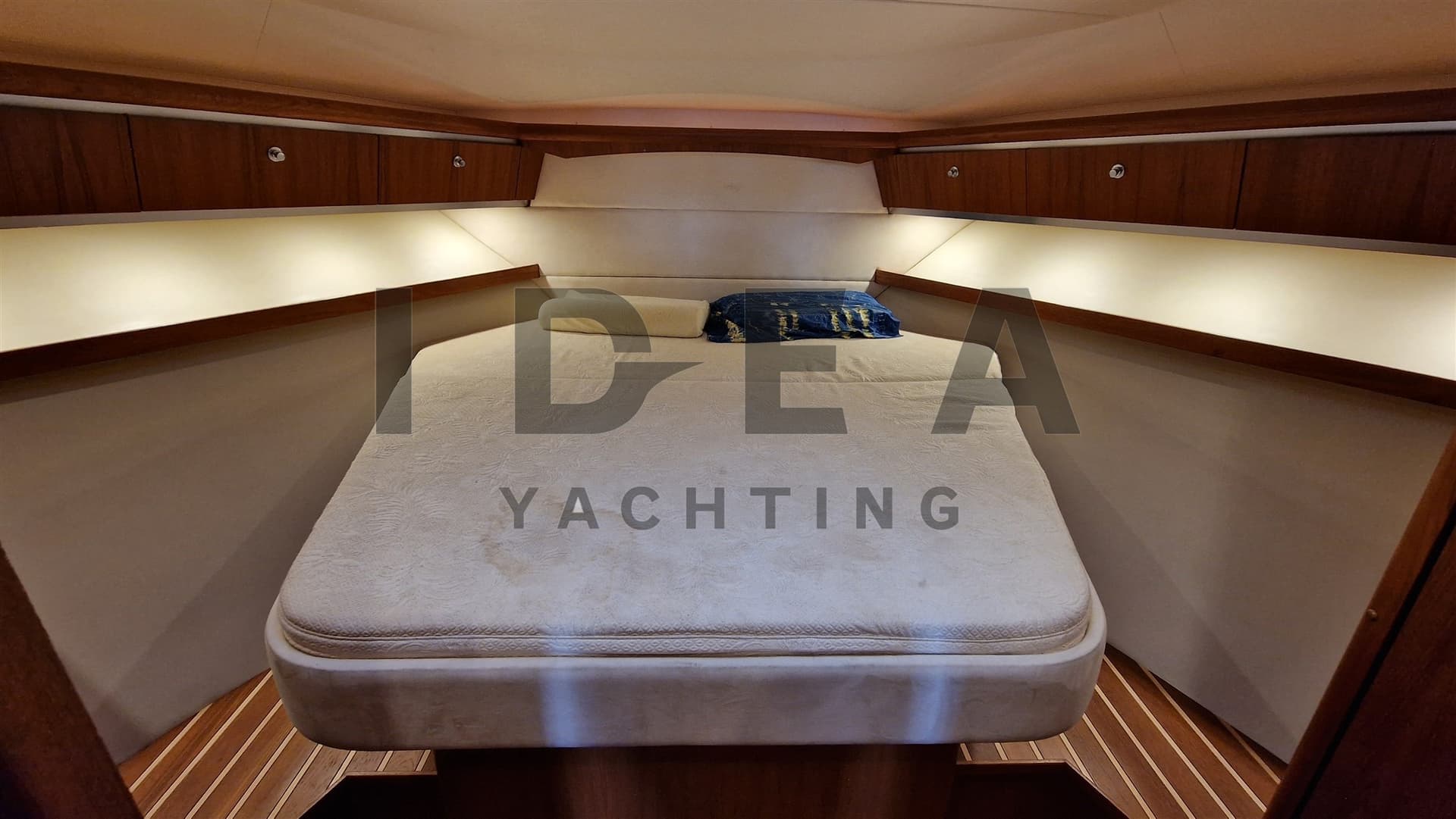Tiara Yachts 4200 Open gebraucht - Hauptbild 20