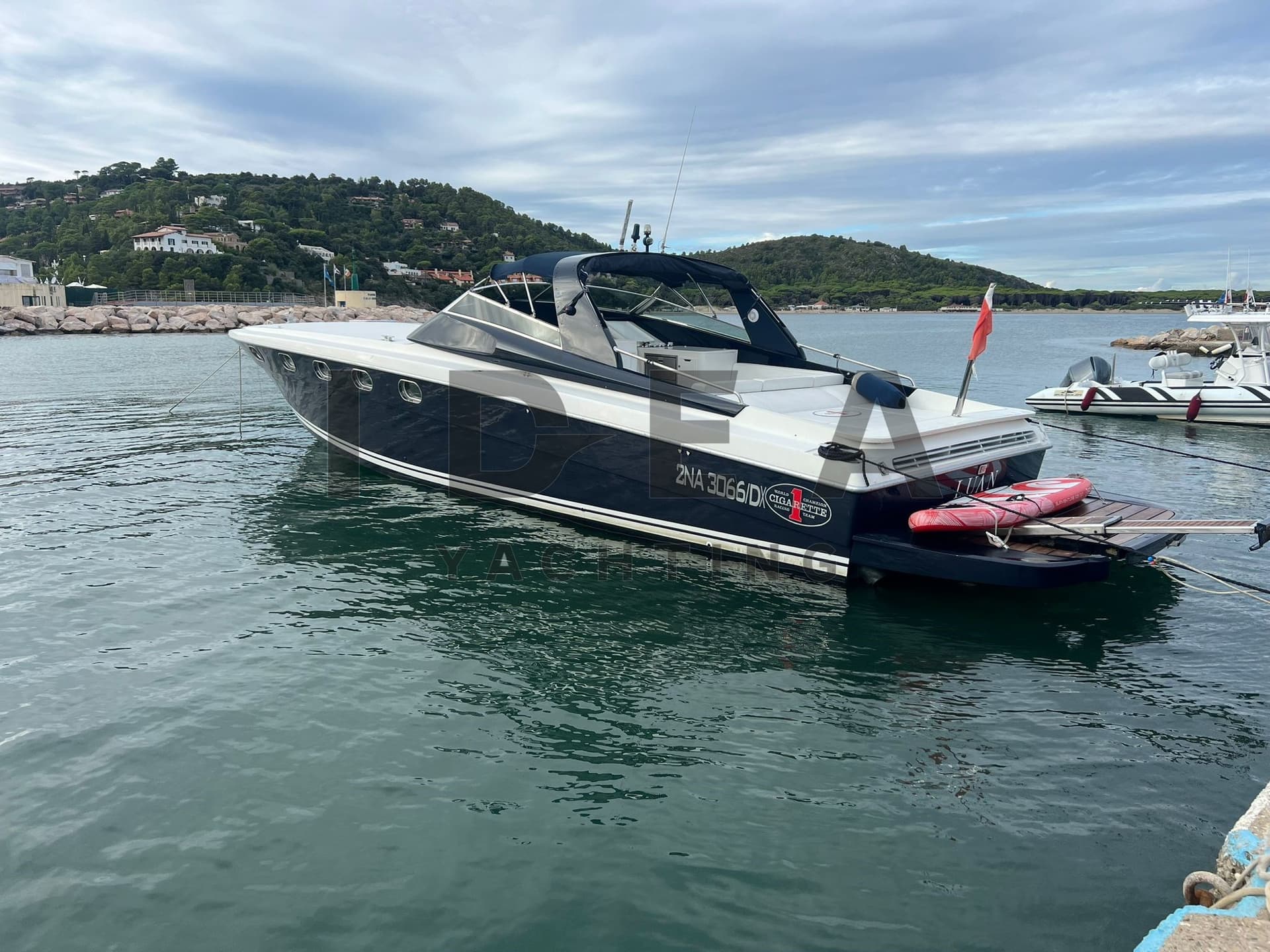 Otam Cigarette Heritage 45' - Main View Otam Cigarette Heritage 45' - Main View